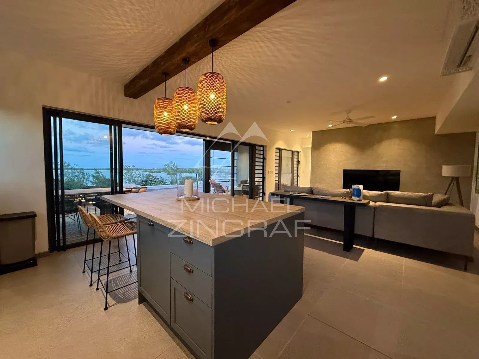 Penthouse d’Exception avec Vue Mer
