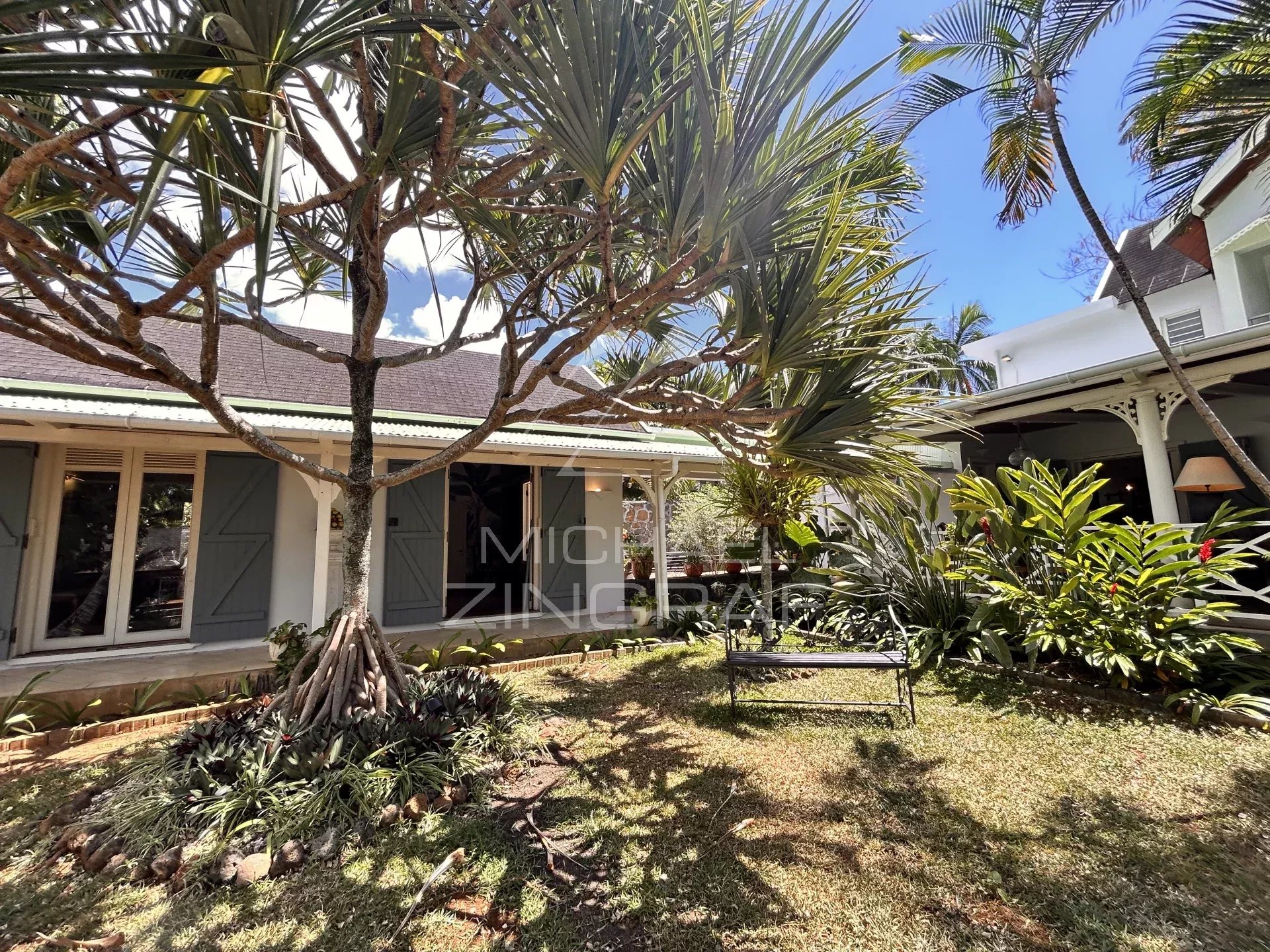 Colonial-Style Villa in Pointe aux Canonniers