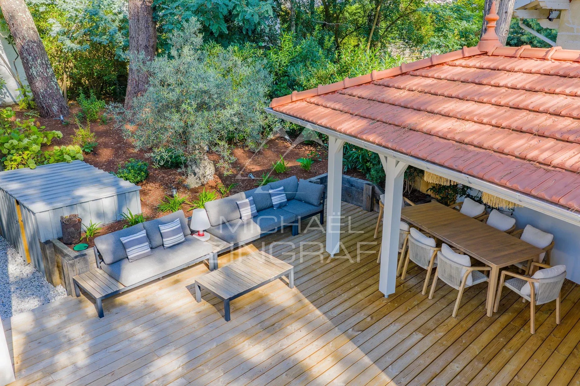 Abatilles – Elegante Familienvilla mit Pool