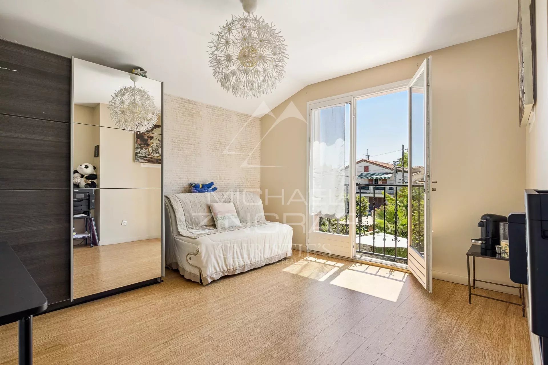 Nahe Nizza - Charmantes Familienanwesen in 300m Entfernung von den Stränden