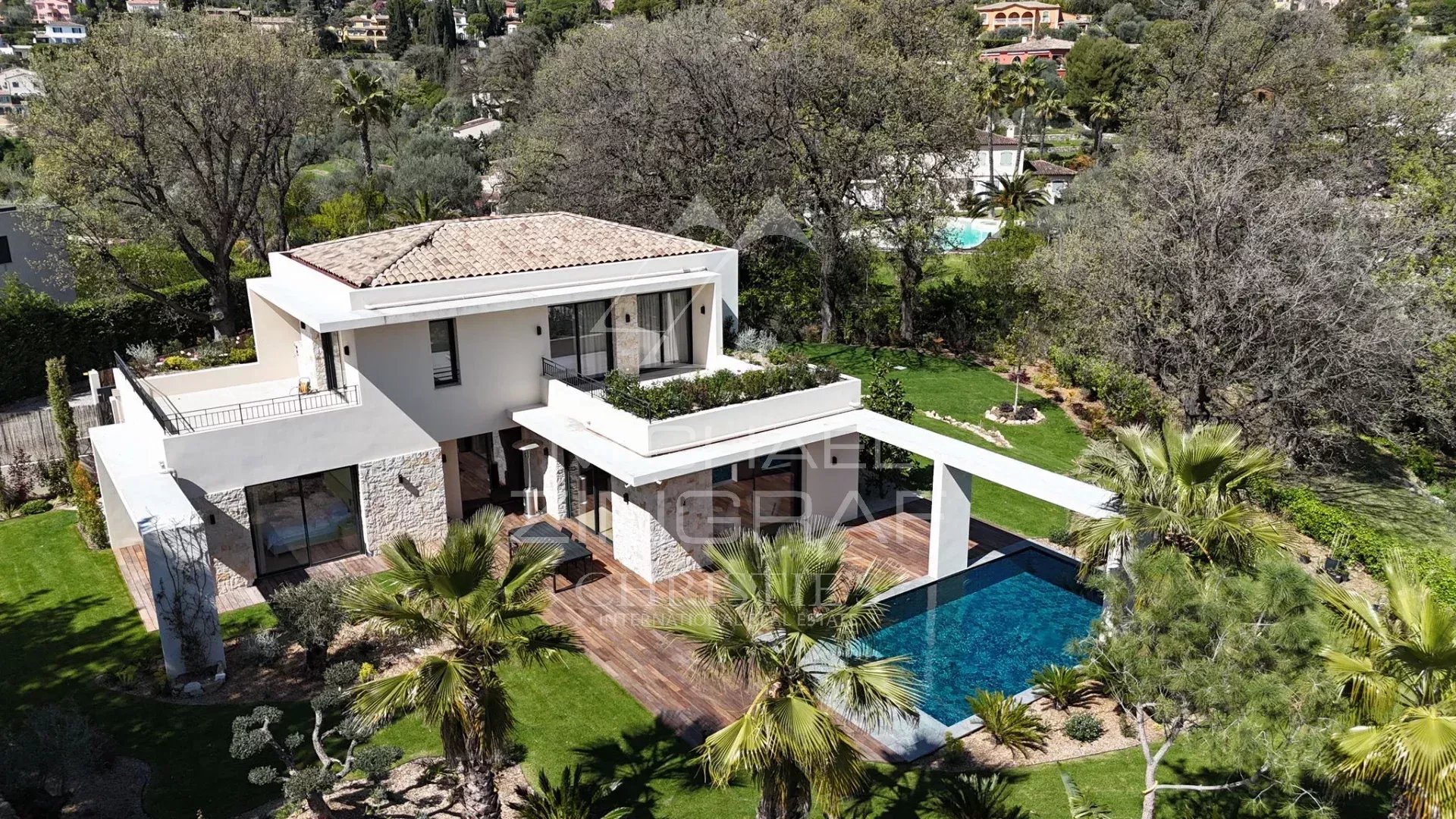 Villa contemporaine en cours de finition