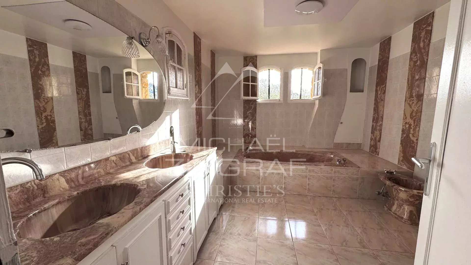 villa 5p view Hills with pool