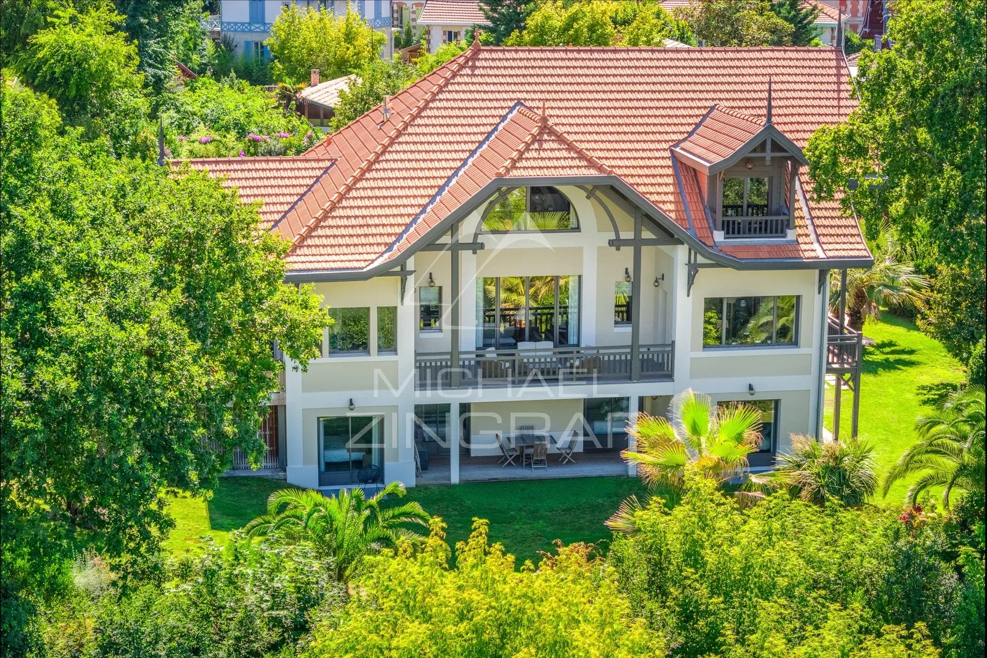 Villa d’Exception – Vue Panoramique sur le Bassin d’Arcachon