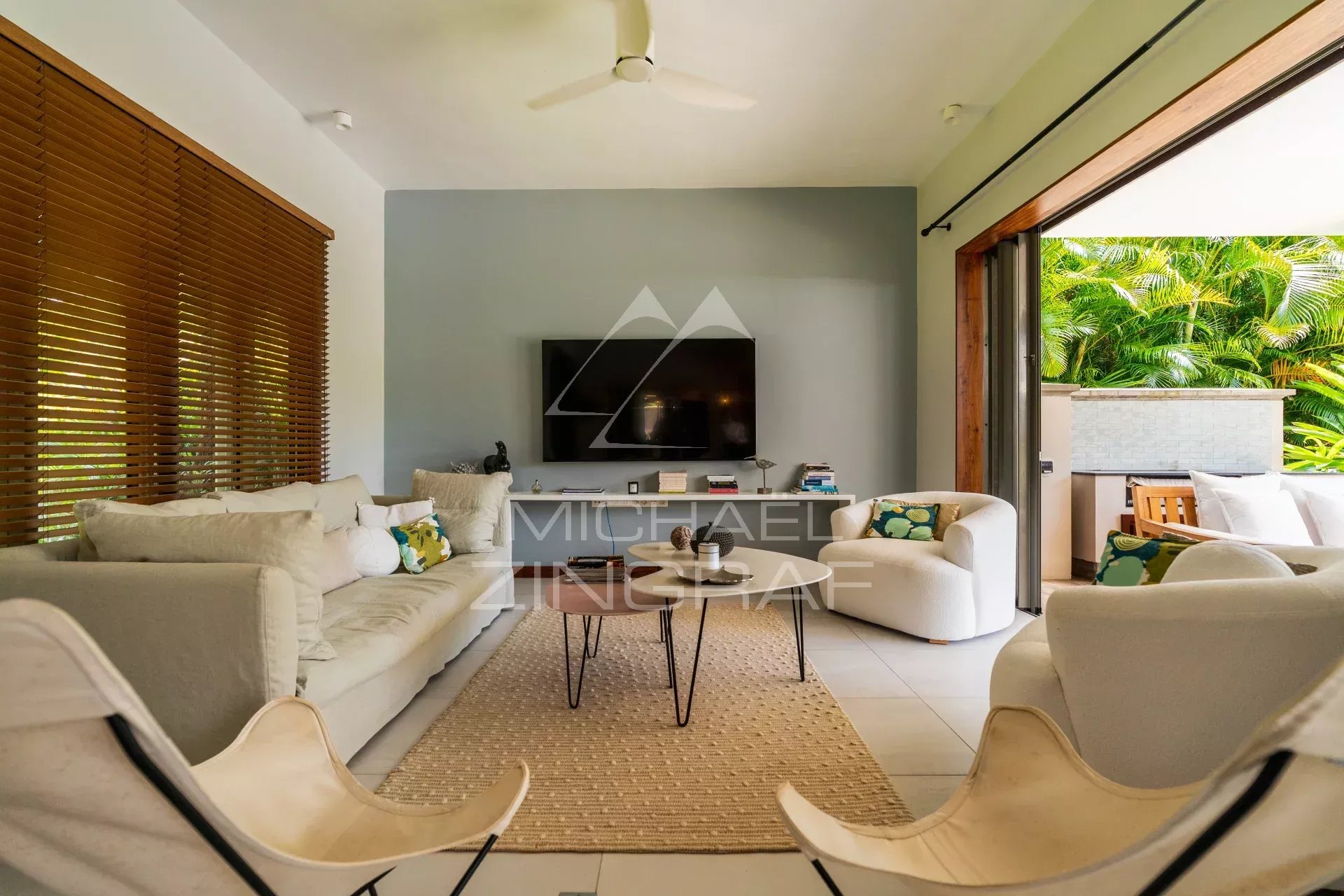 Élégante villa contemporaine face au golf - Bel Ombre