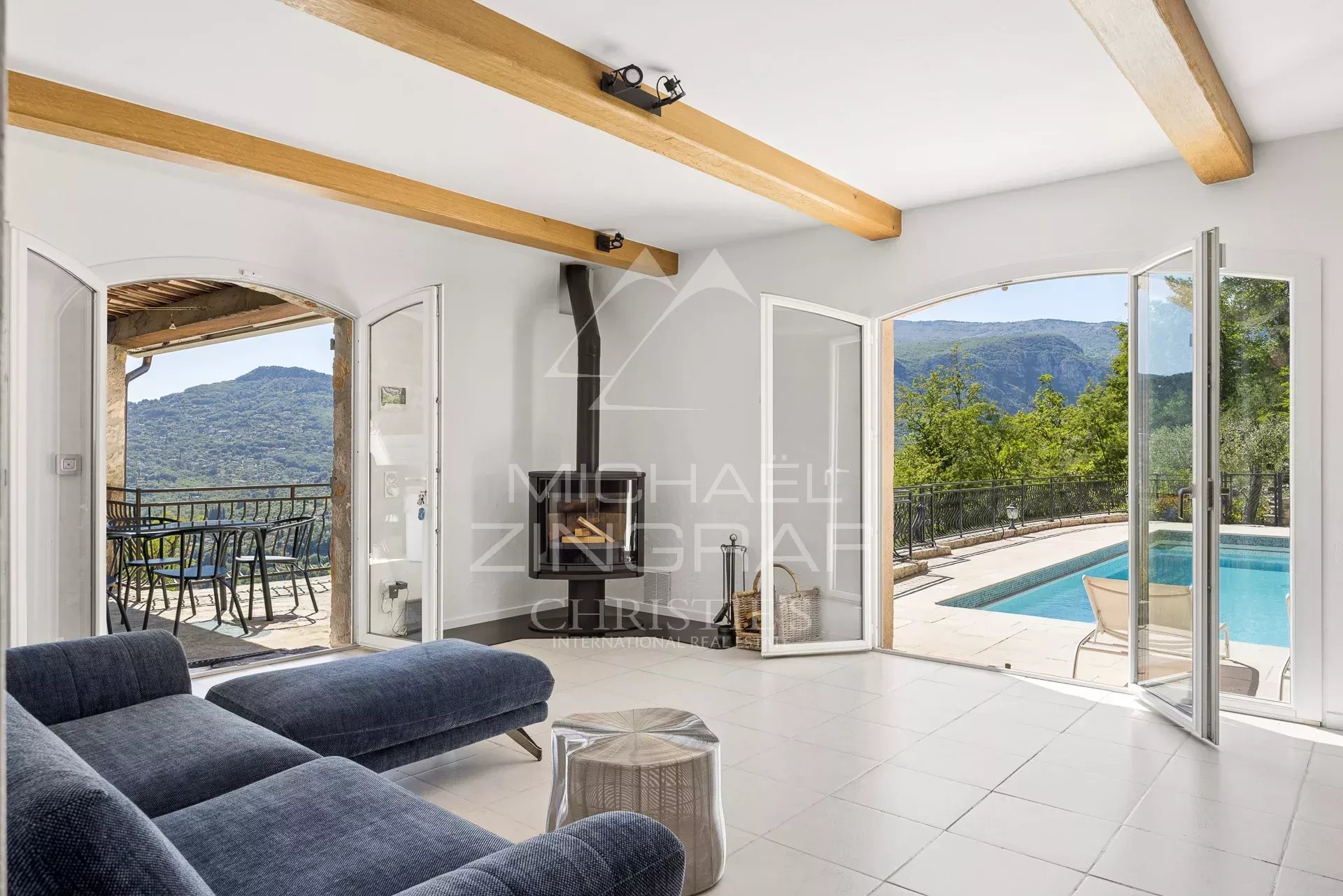 Tourrettes-sur-Loup : Charmante bergerie avec vue panoramique