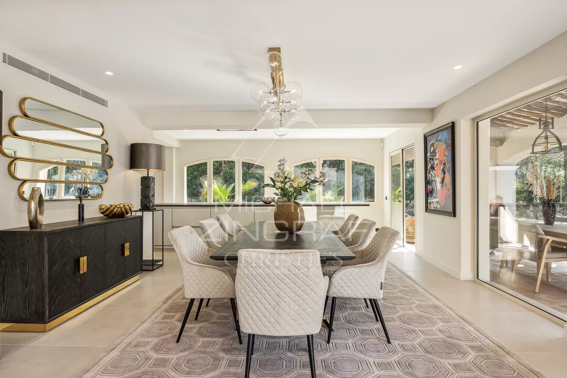 Superbe villa rénovée dans un écrin de verdure - 5 chambres