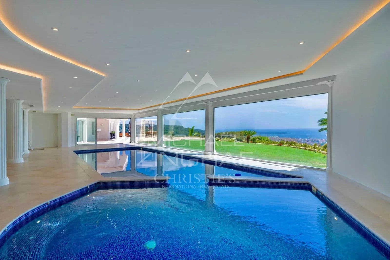 Aux portes de Cannes - Villa vue mer panoramique - 11 suites