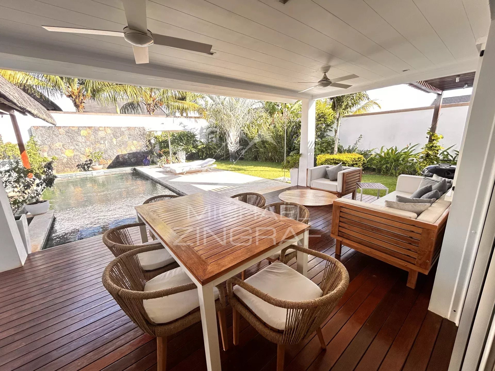 Villa située dans une résidence sécurisée à Grand Baie