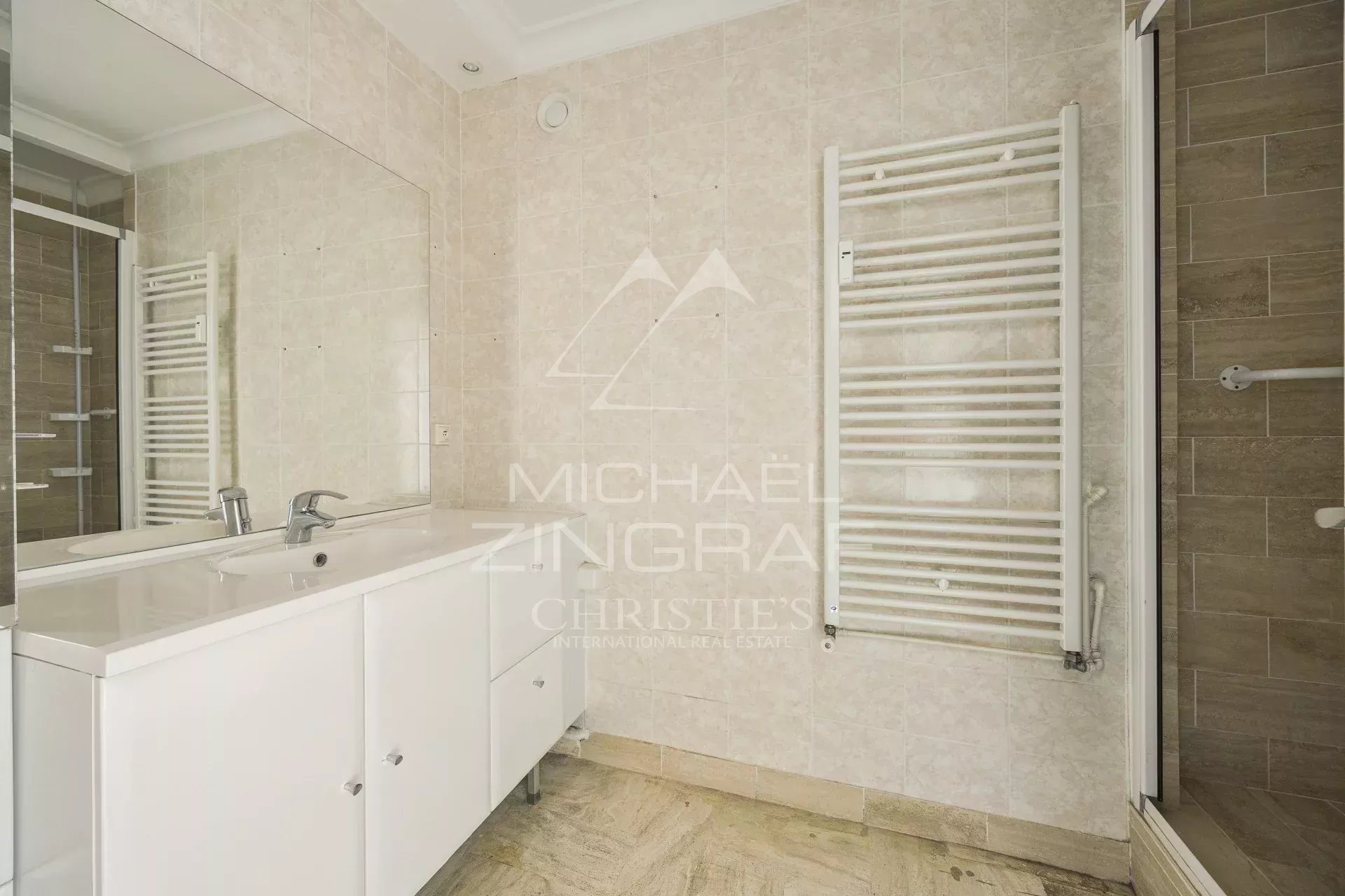 DUPLEX PENTHOUSE WITH SEA VIEW