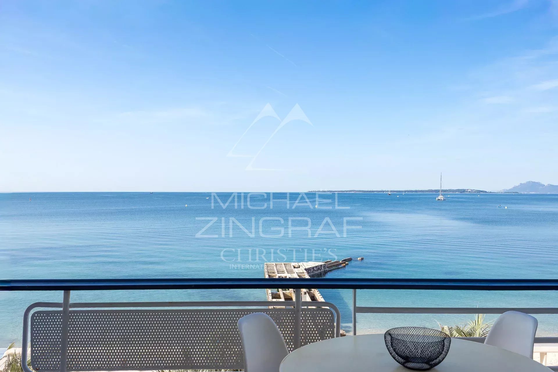 Exclusivité : Vue mer d’exception : un 2 pièces d’exception à Juan-les-Pins