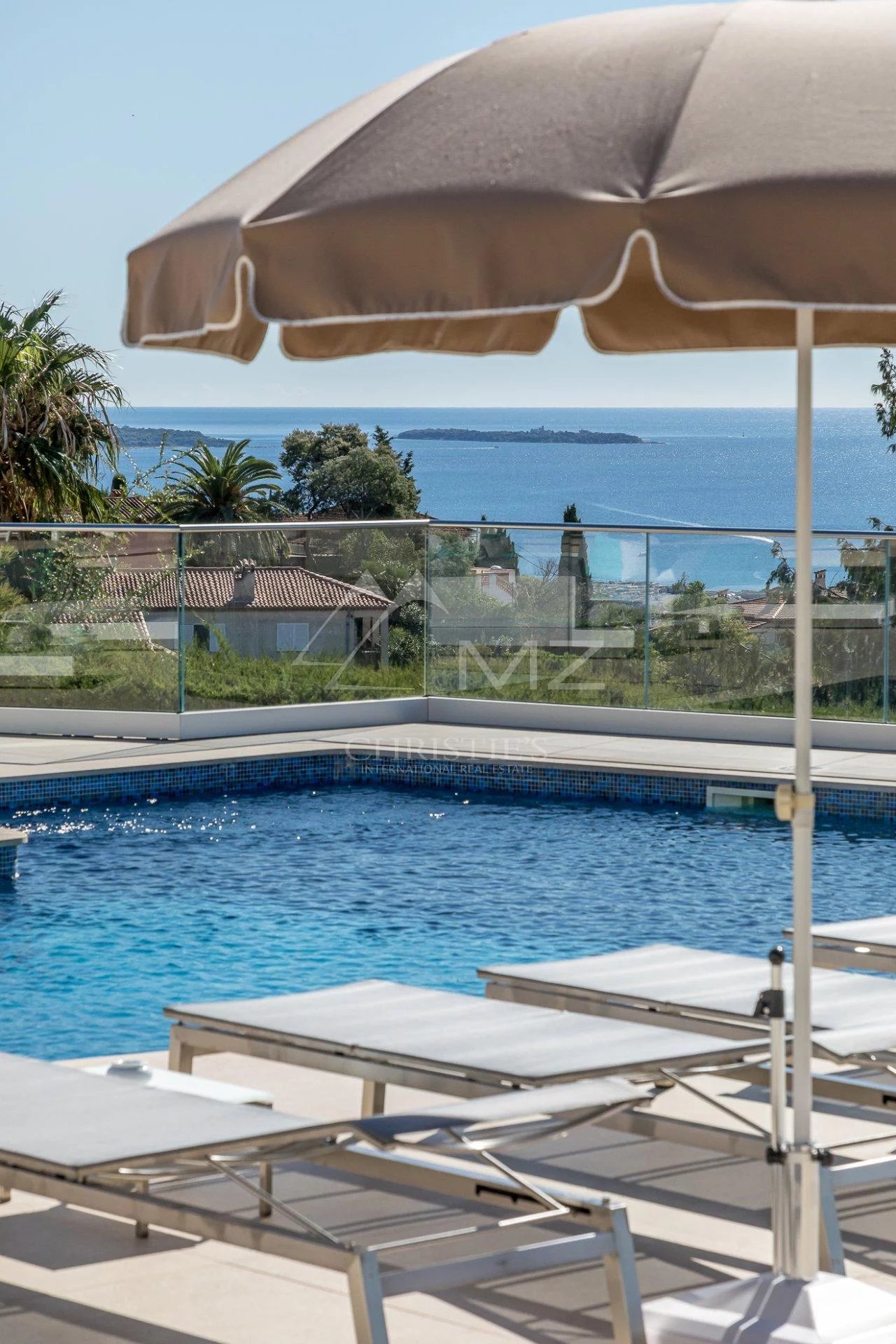 Nahe Cannes - Villa mit Meerblick