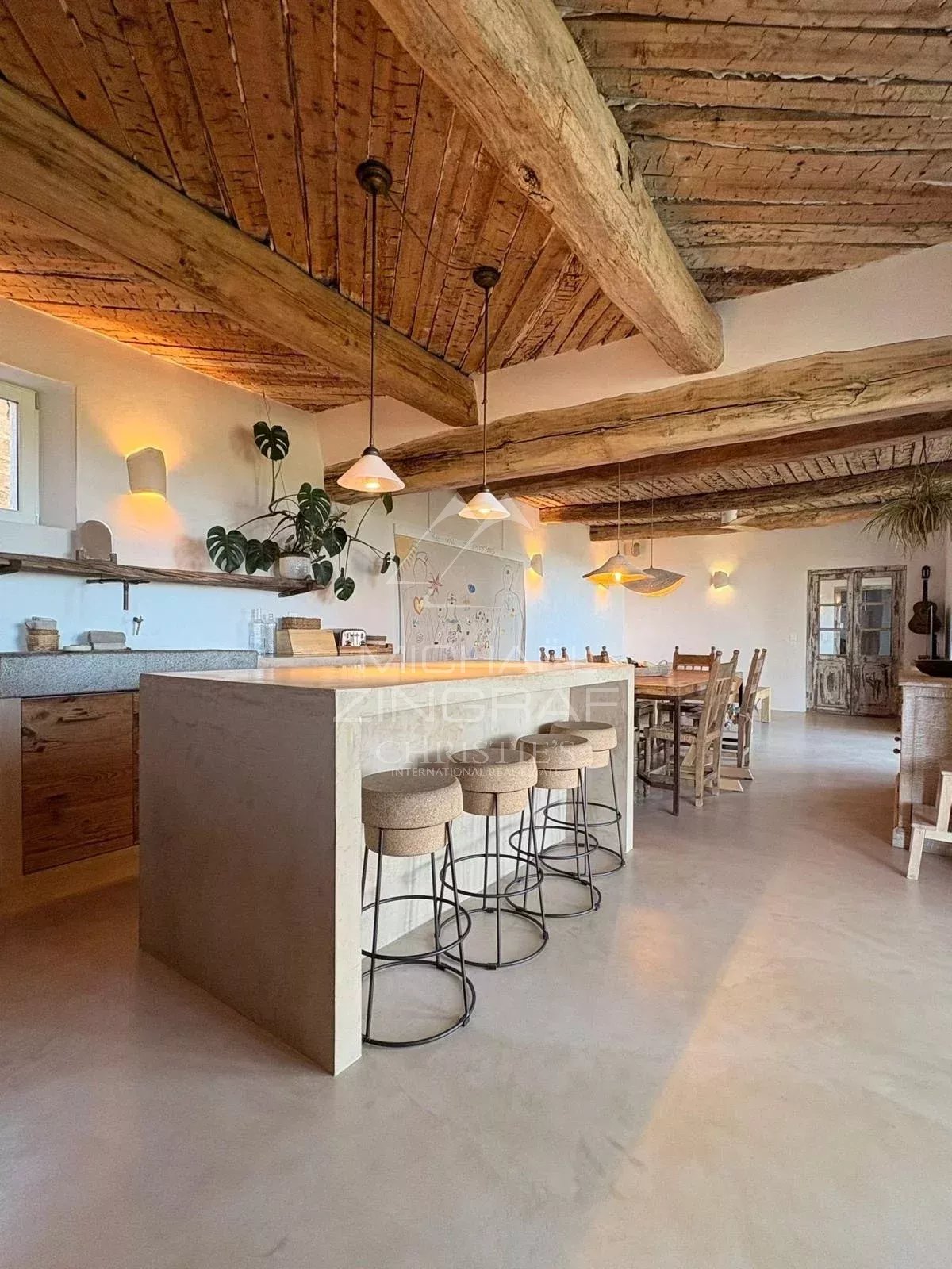 Provenzalische Lebensart am Fuße des Dorfes Fayence