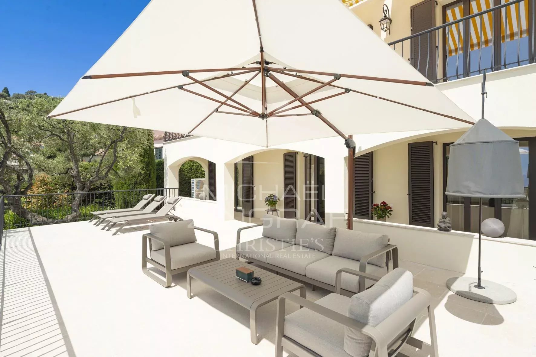 Roquebrune-Cap-Martin - Brand-new villa next to Monaco