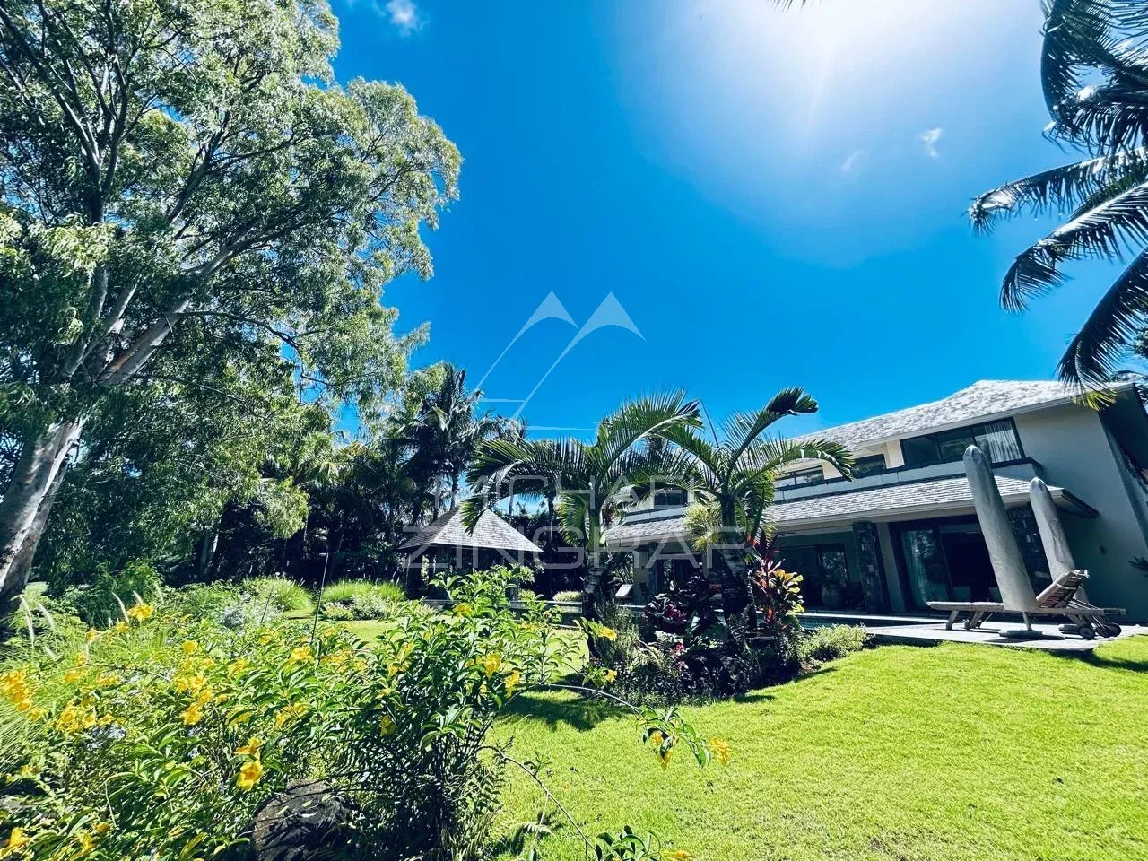 Villa de Prestige face au Golf – Anahita