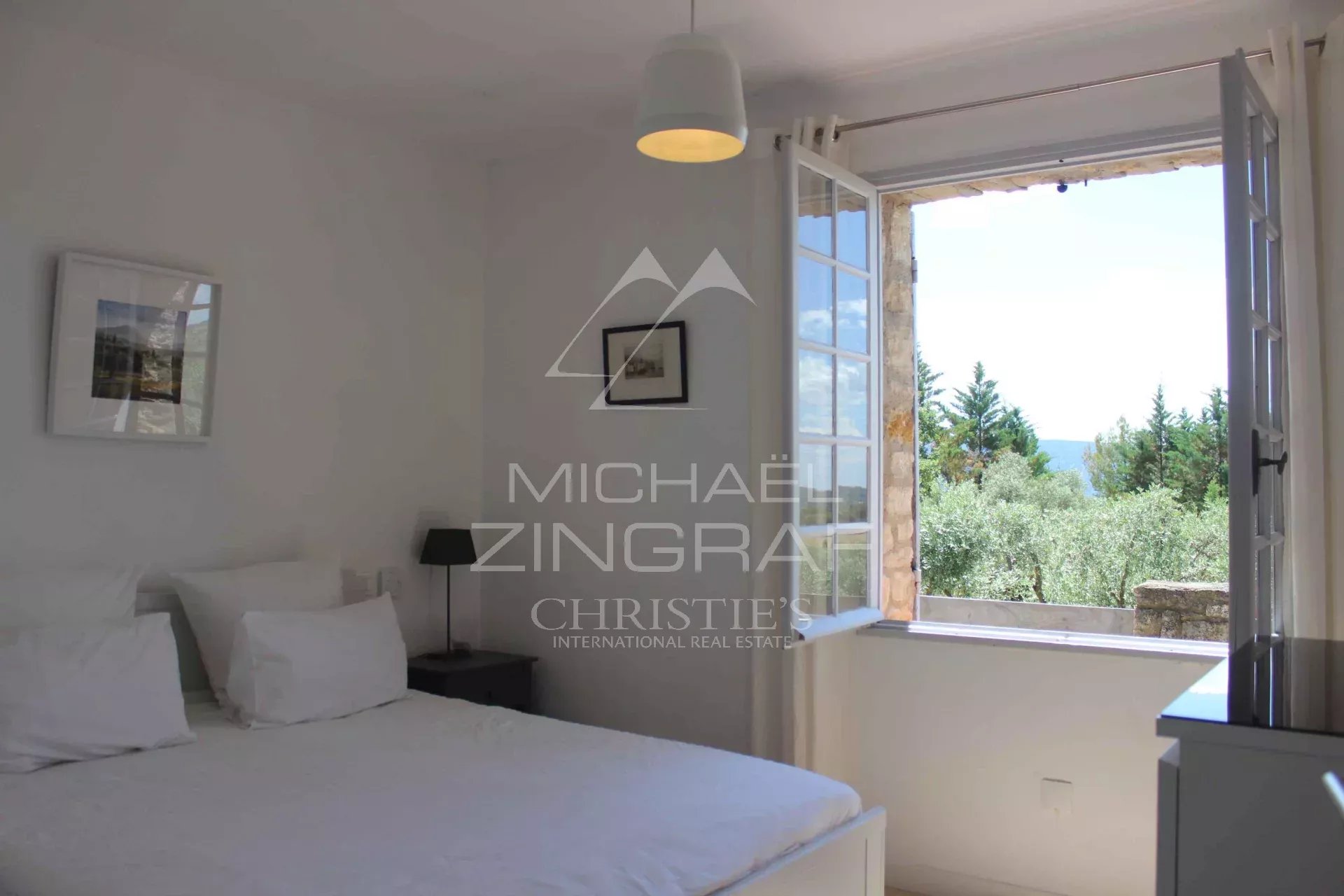 Gordes - Beautiful vacation home overlooking the Luberon