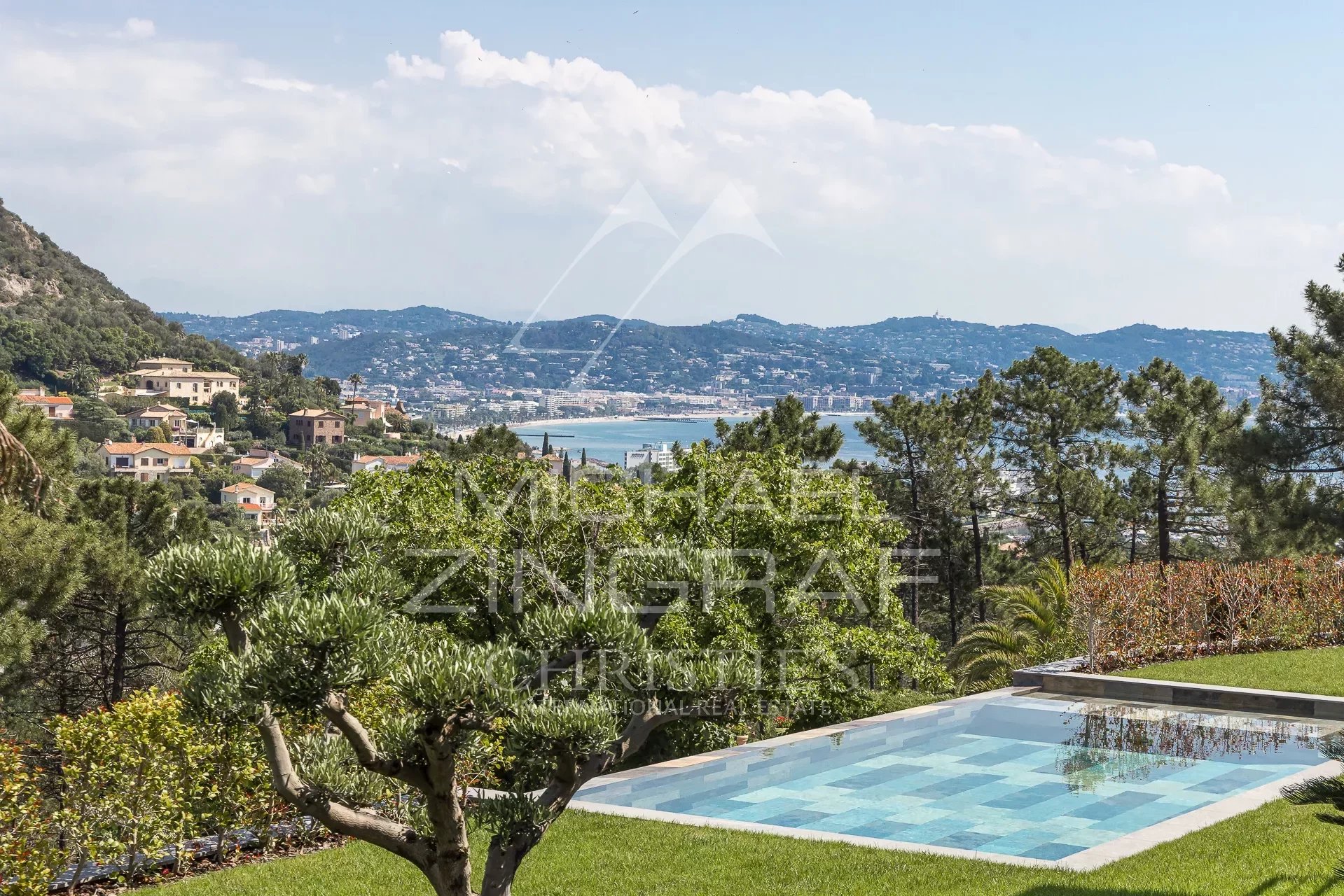 Nahe Cannes - Mandelieu-la-Napoule - Villa mit Meerblick
