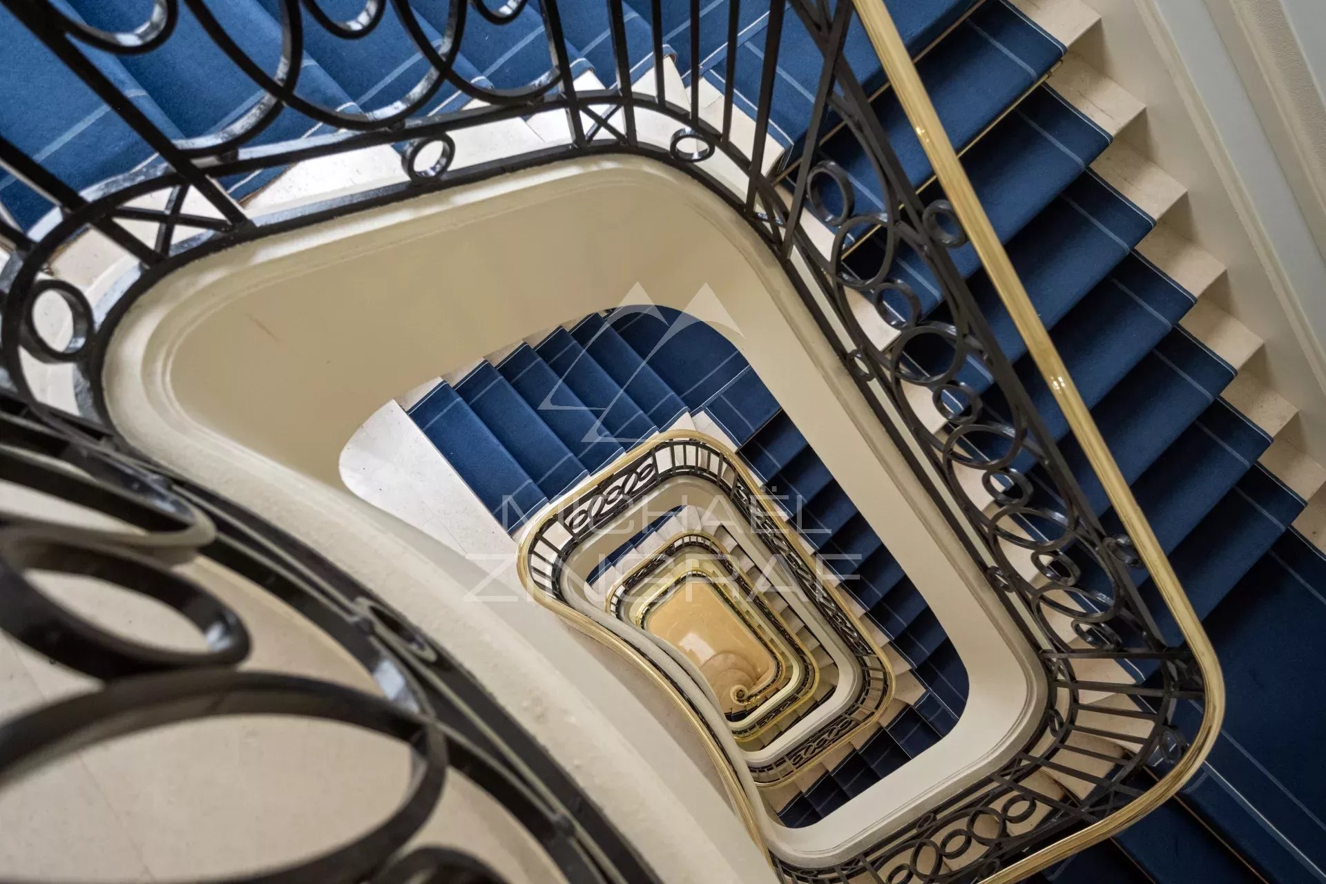 A VENDRE - Appartement 1 chambre - Rue Chauchat - Paris IX