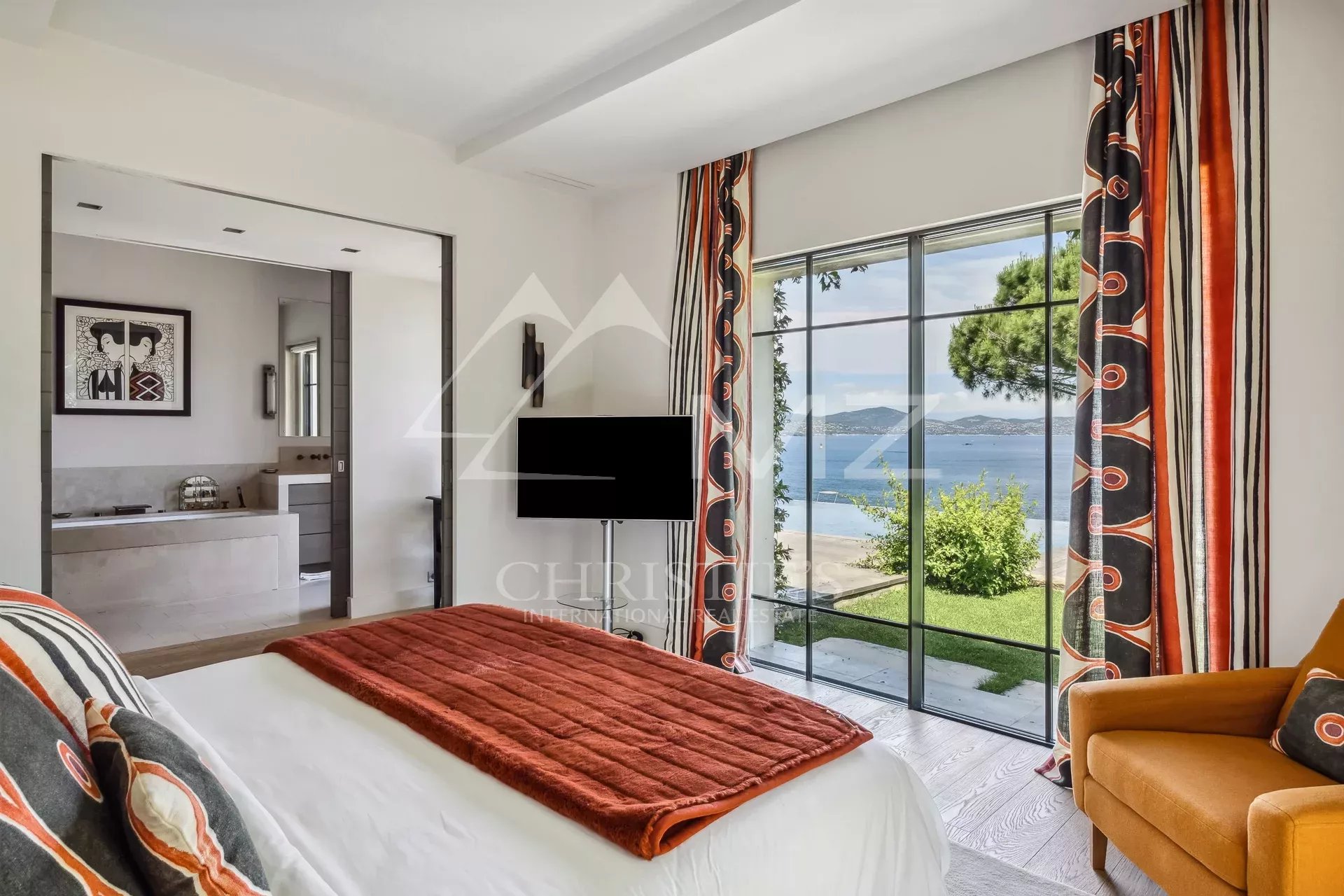 Saint-Tropez - Les Parcs, villa contemporaine d'exception