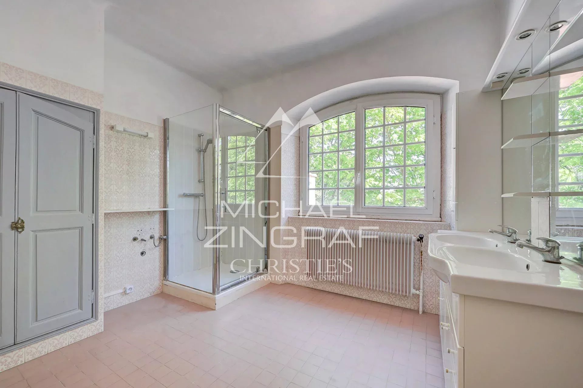 Charming Stone house with breathtaking views of Saint-Victoire mountain