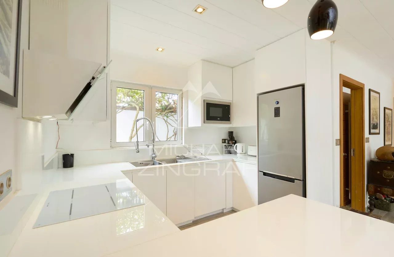 Zeitgenössische Villa in Grand Baie