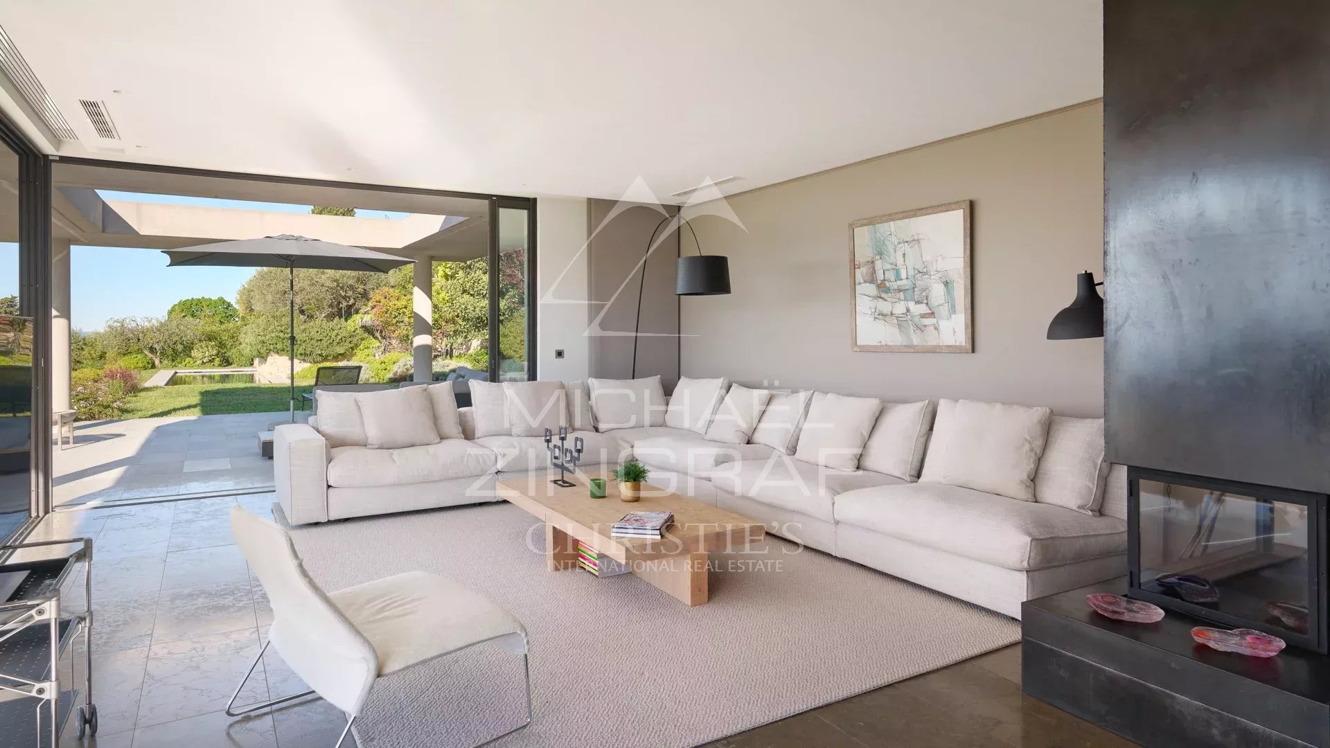 Villa d’architecte avec vue dominante