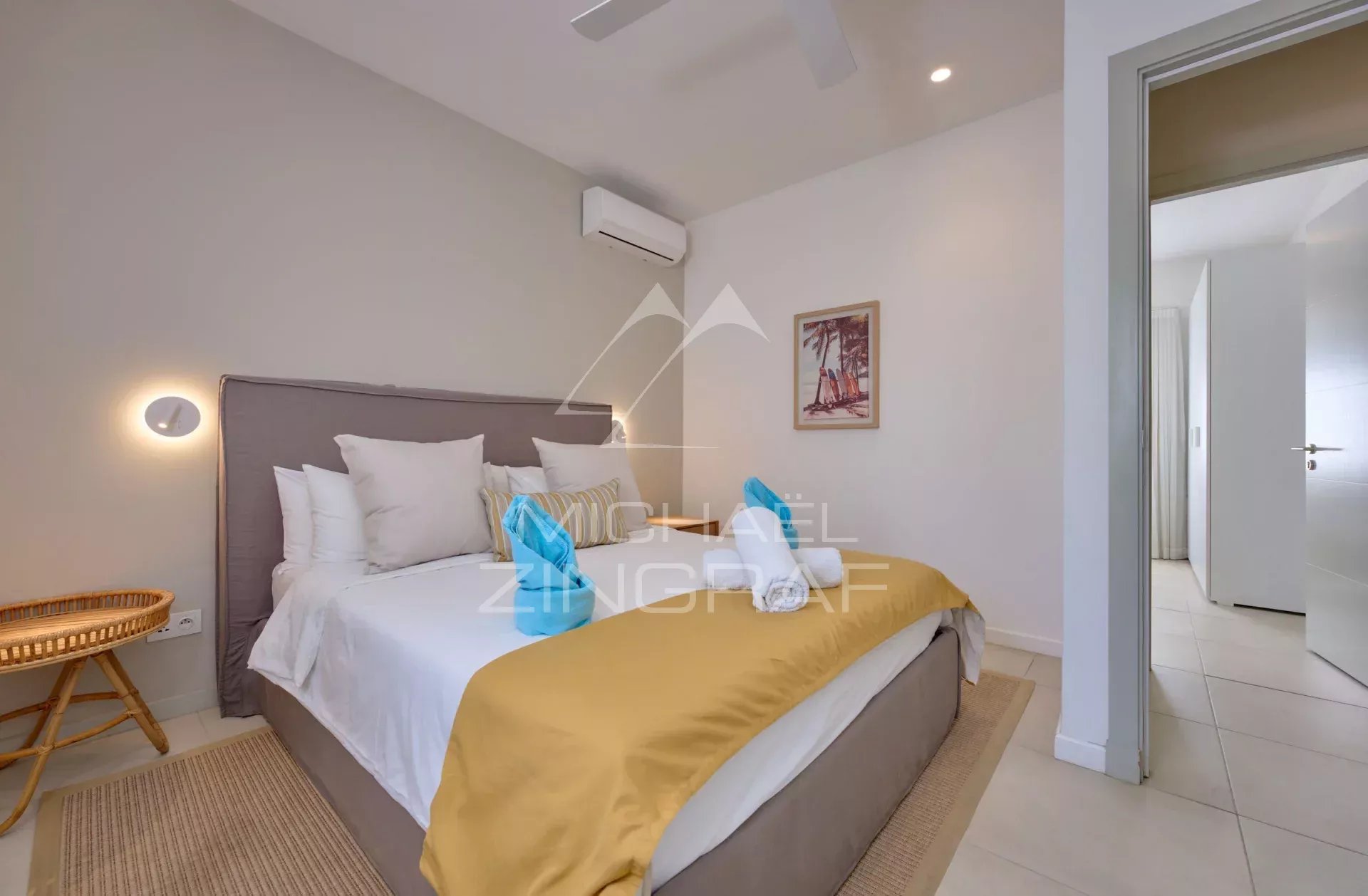 Élégant Appartement de 3 Chambres dans une Résidence Sécurisée à Pointe aux Canonniers