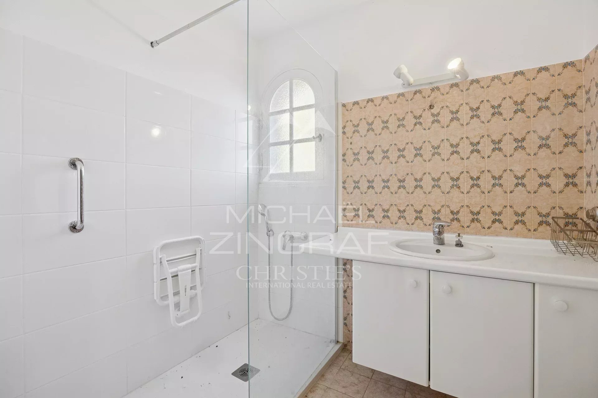 PROPRIÉTÉ DE CARACTÈRE À RÉNOVER