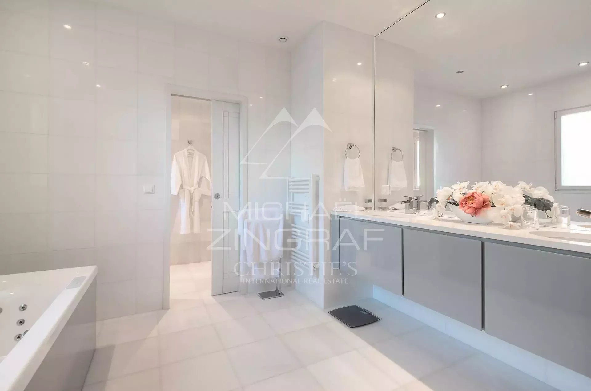 Cannes - Luxurious new built villa