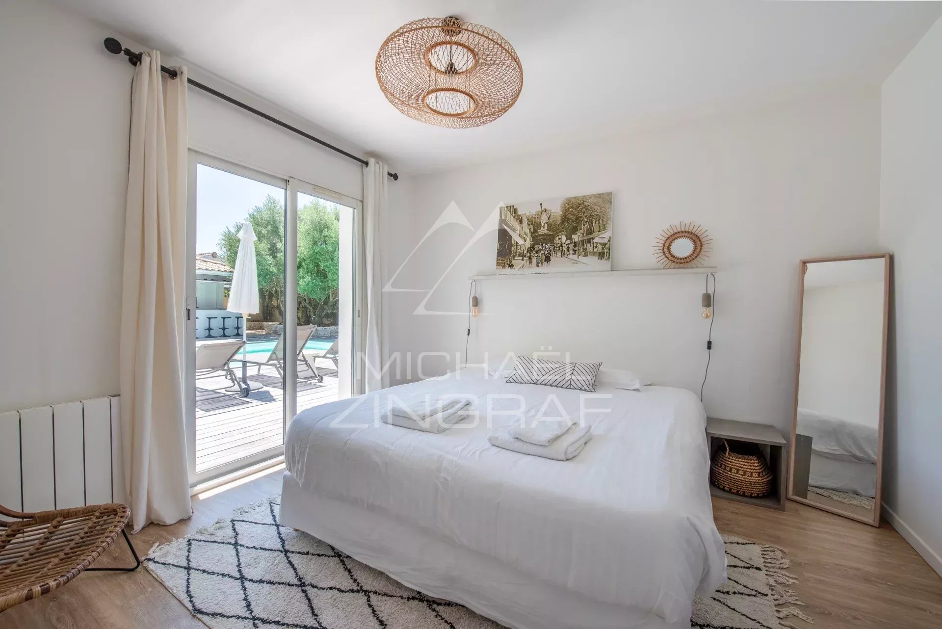 Très belle maison de plain pied avec piscine