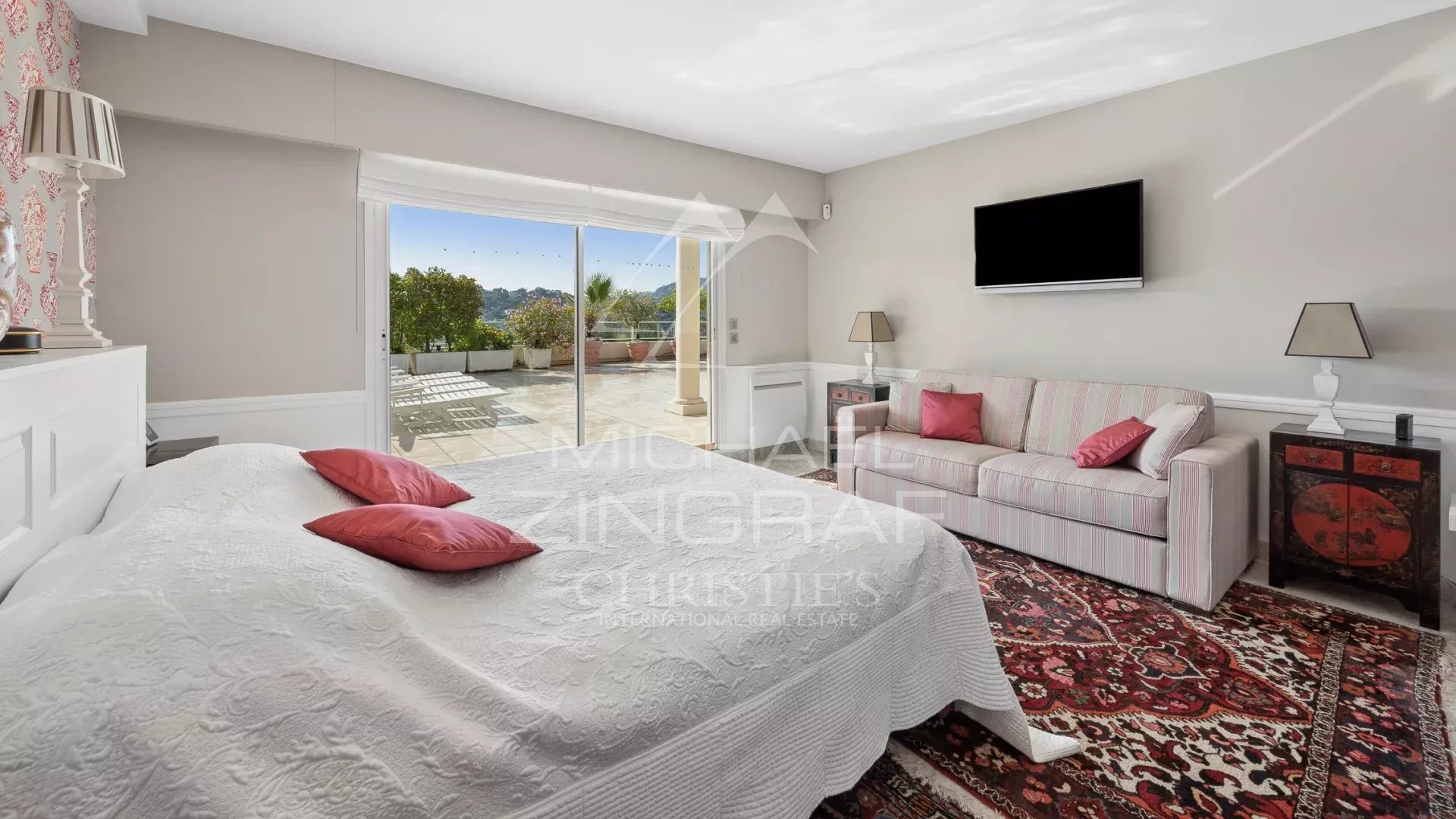 Mandelieu Riviera Golf – Top-Floor Apartment – Close to Cannes