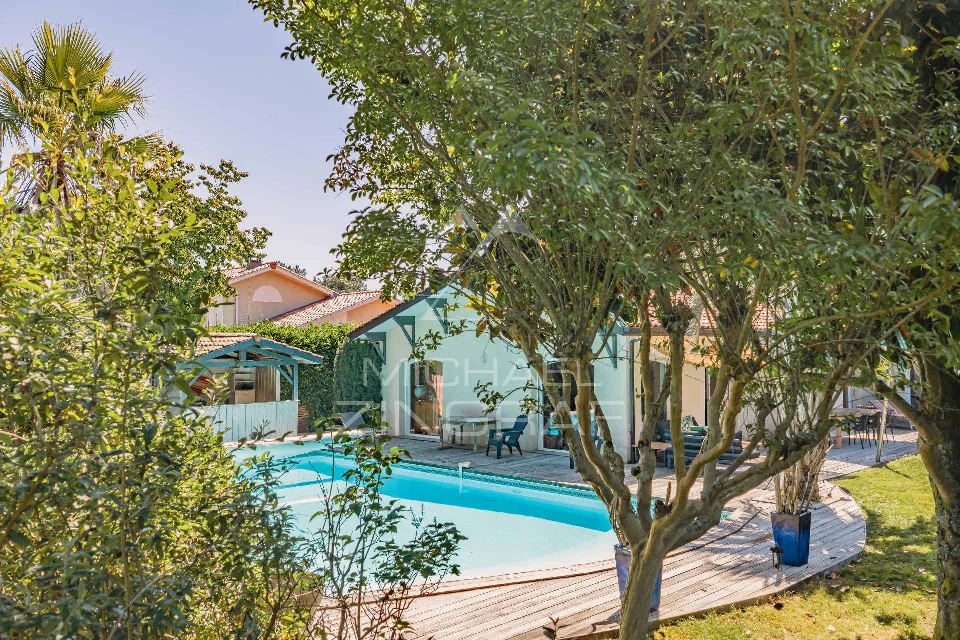 Moderne Villa mit 5 Schlafzimmern