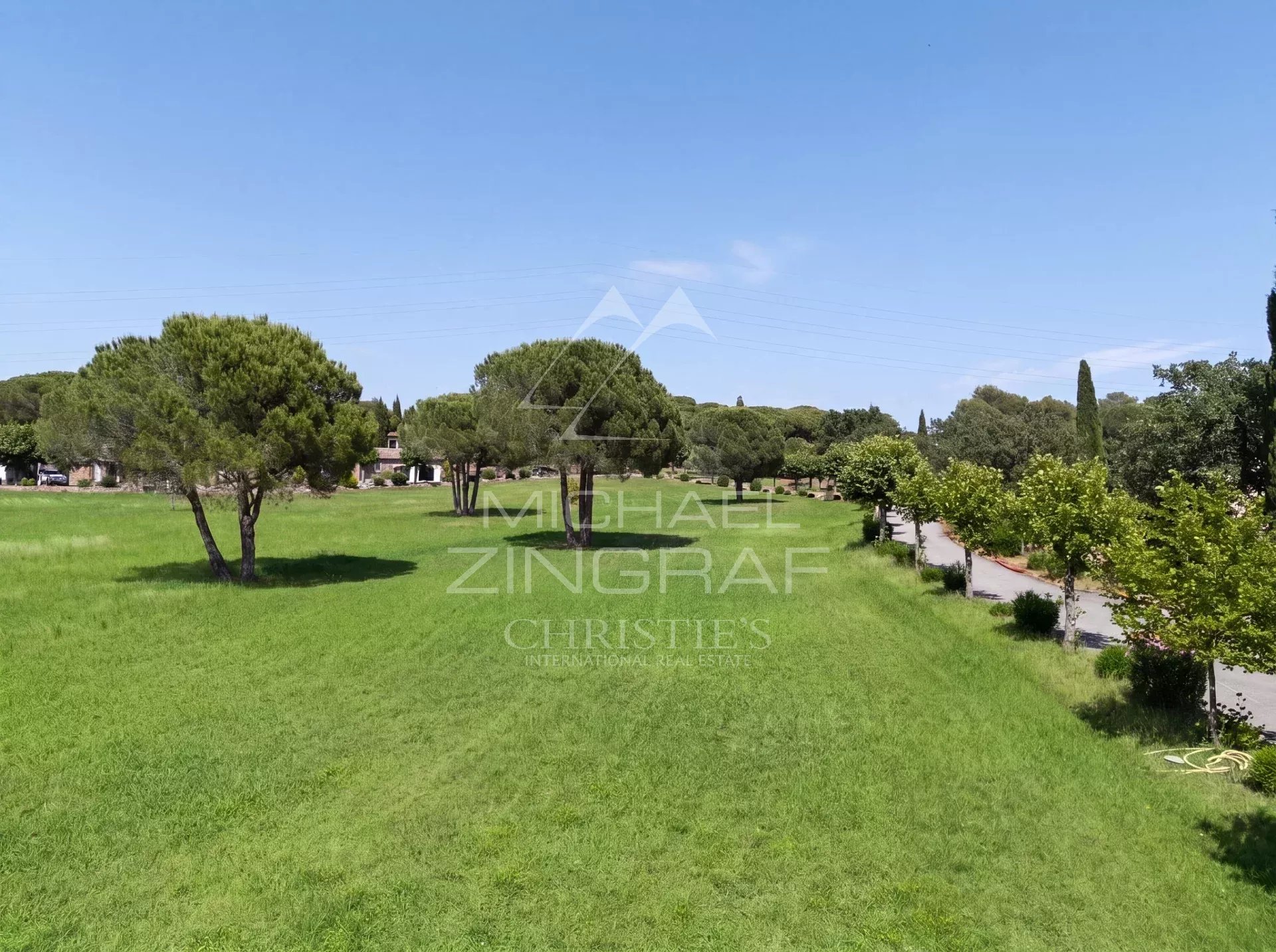 Elegant Character Estate on Over 32 Hectares