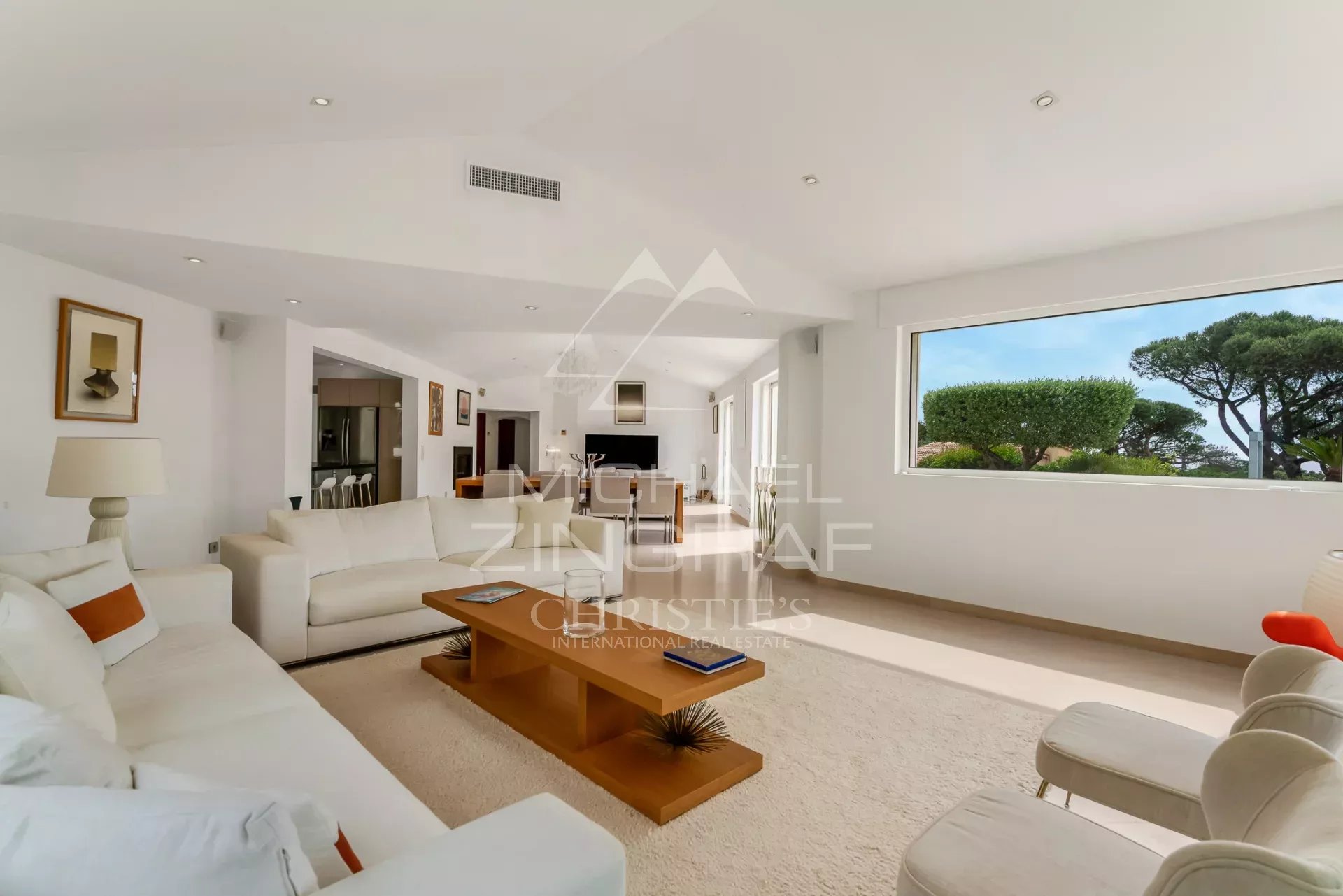 Adresse rare dans un quartier prisé, vue mer