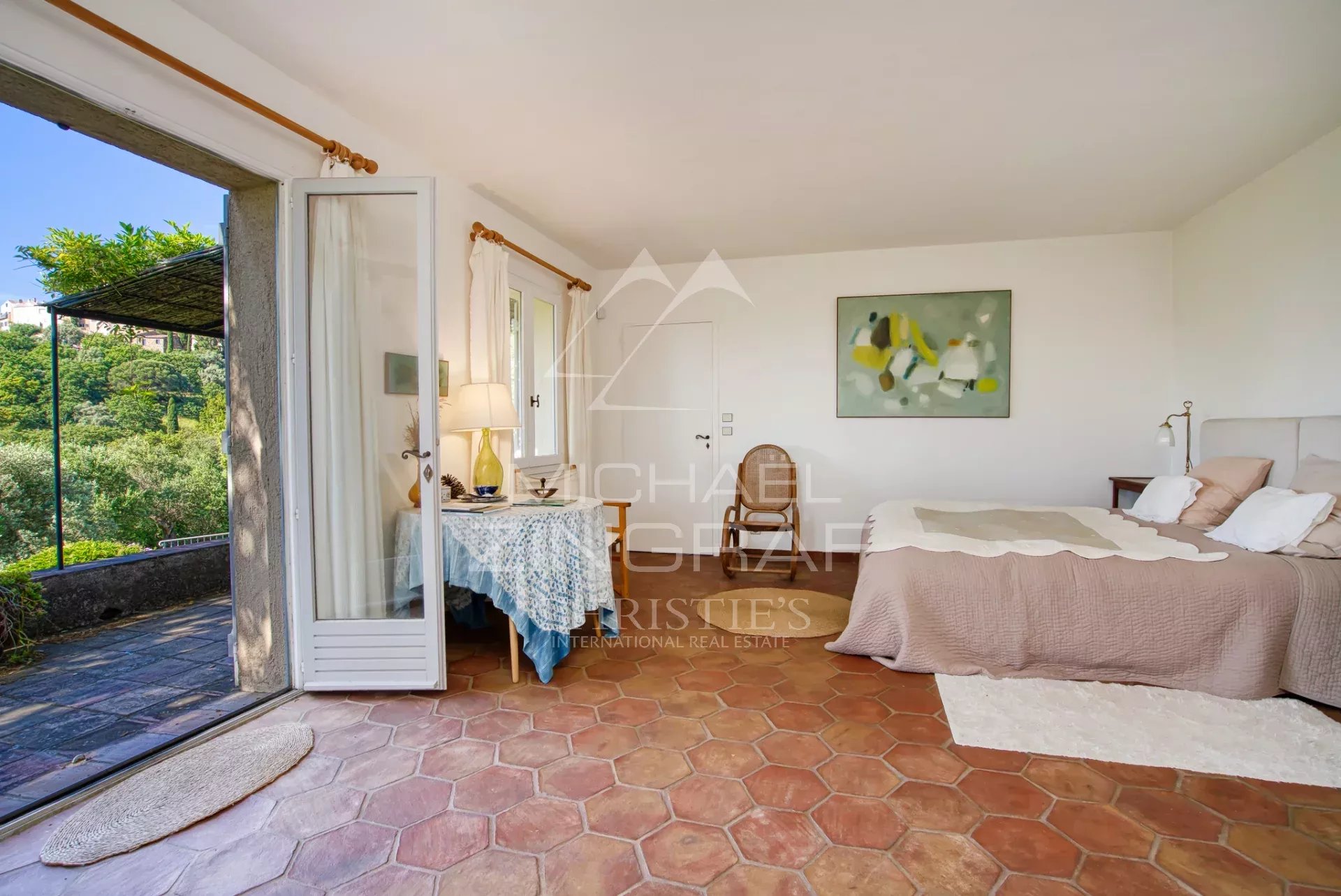 Ramatuelle – Vue imprenable sur la mer et le village