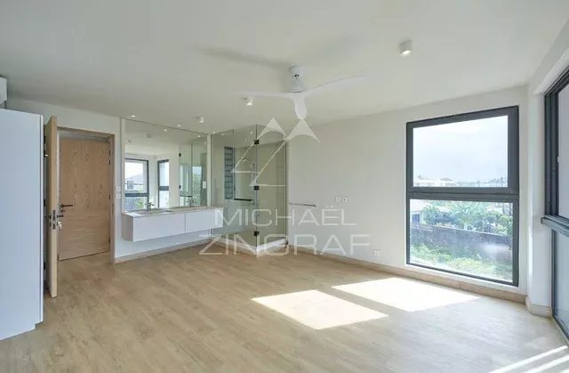 Exceptional Duplex in Pointe aux Canonniers