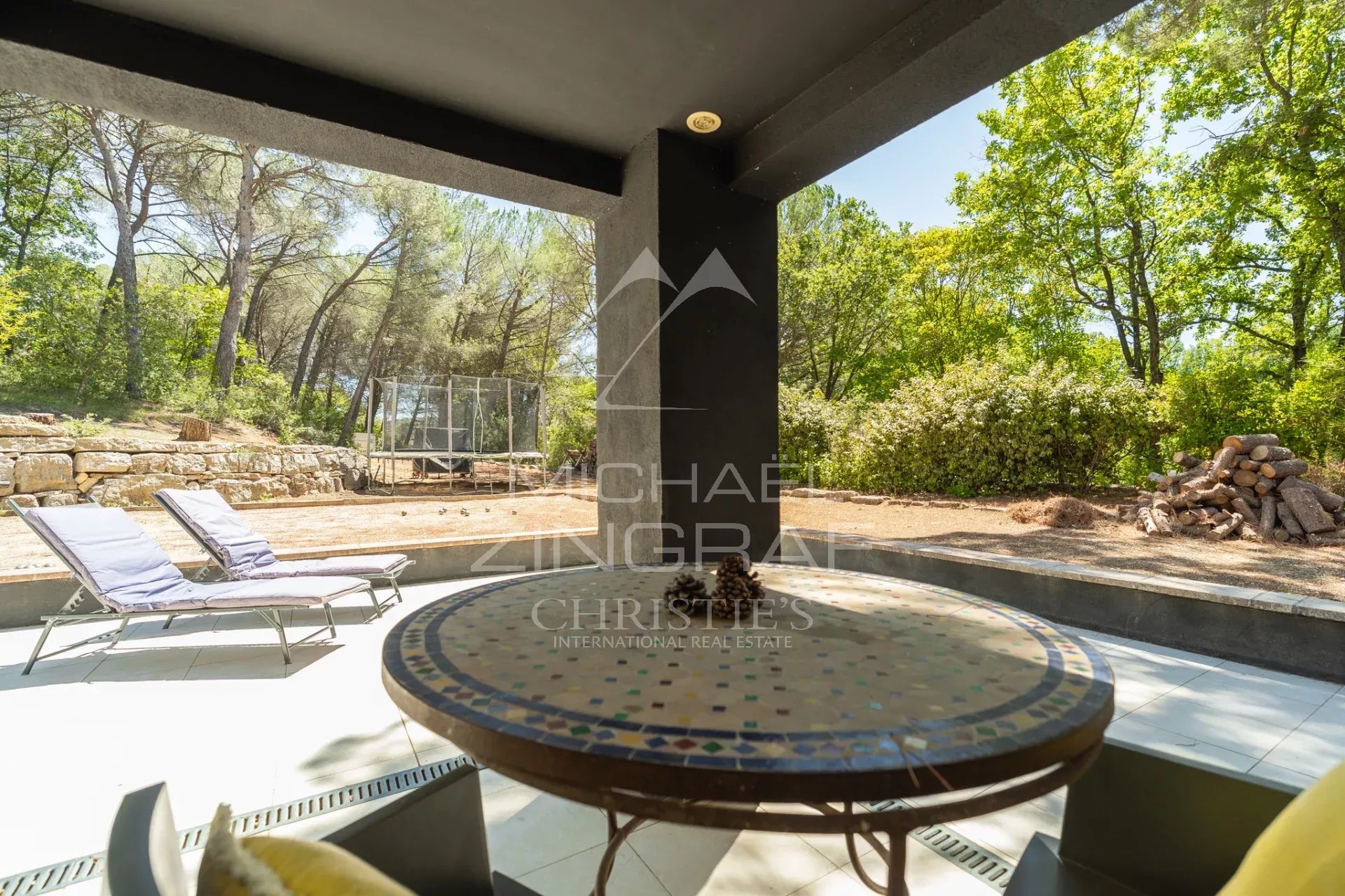 Villa d’architecte au cœur de la nature