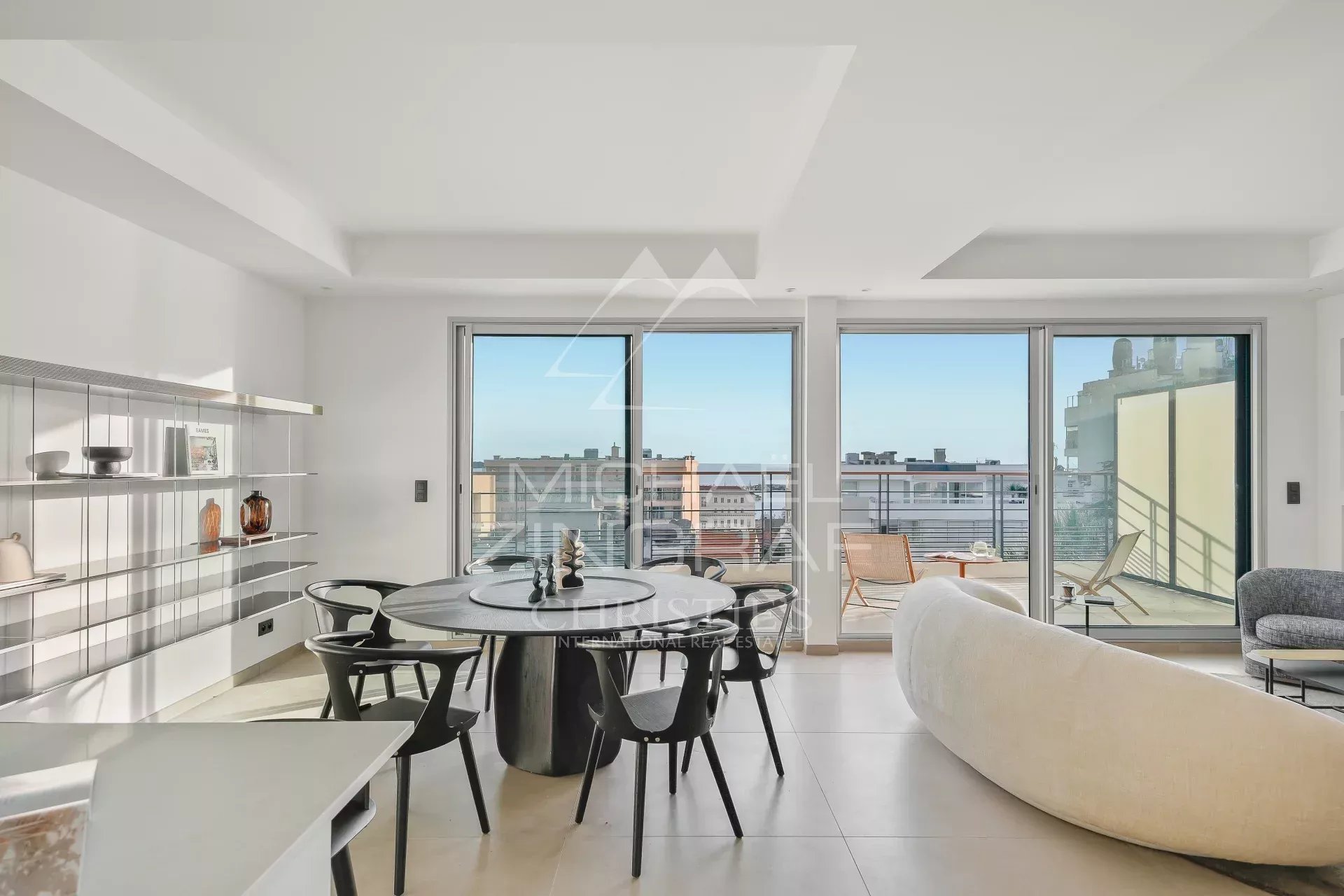 Cannes -  Proche Centre - Penthouse d'exception -Grandes terrasses - Vue mer panoramique