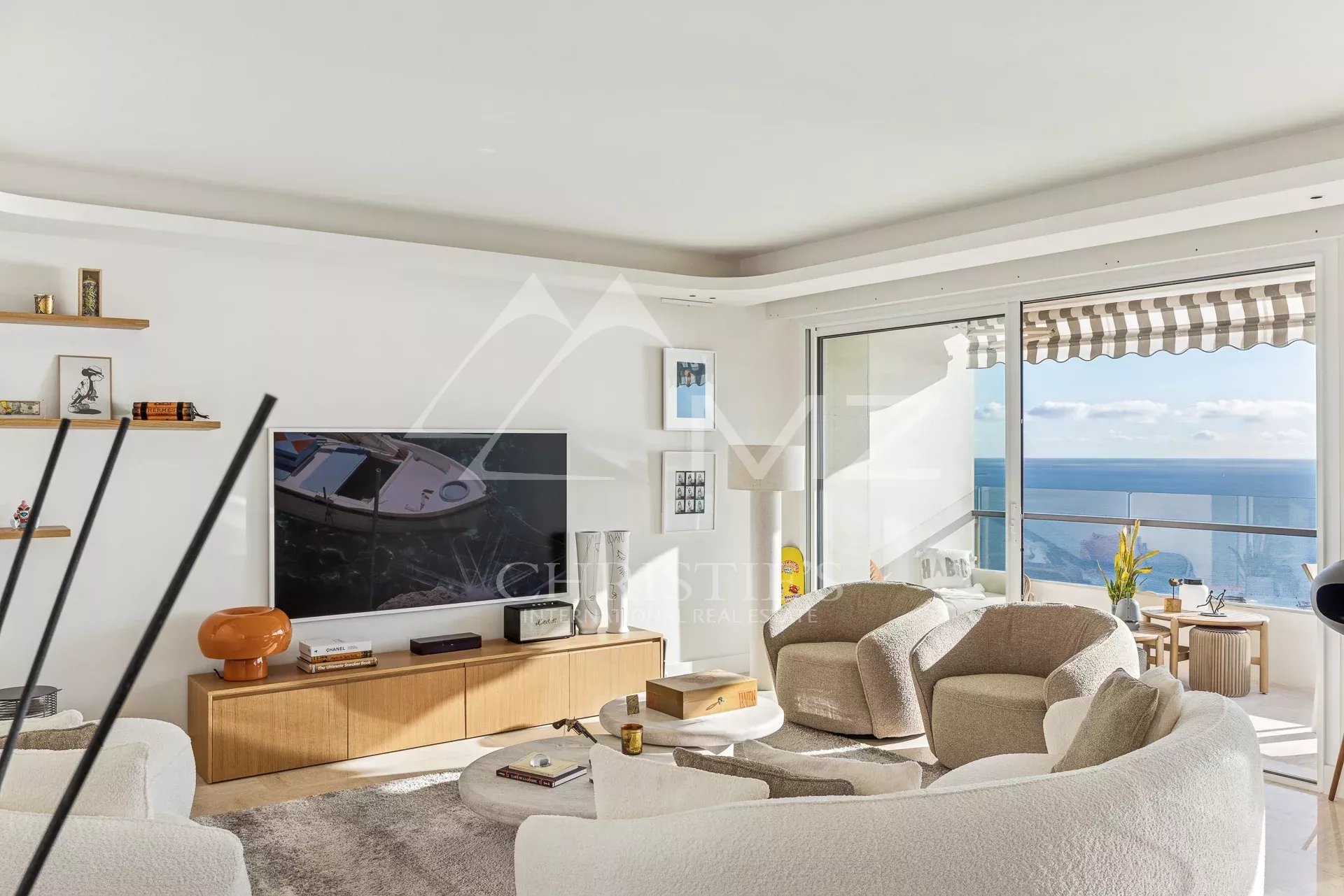 Hervorragende 4-Zimmer-Wohnung in einer prestigeträchtigen Residenz