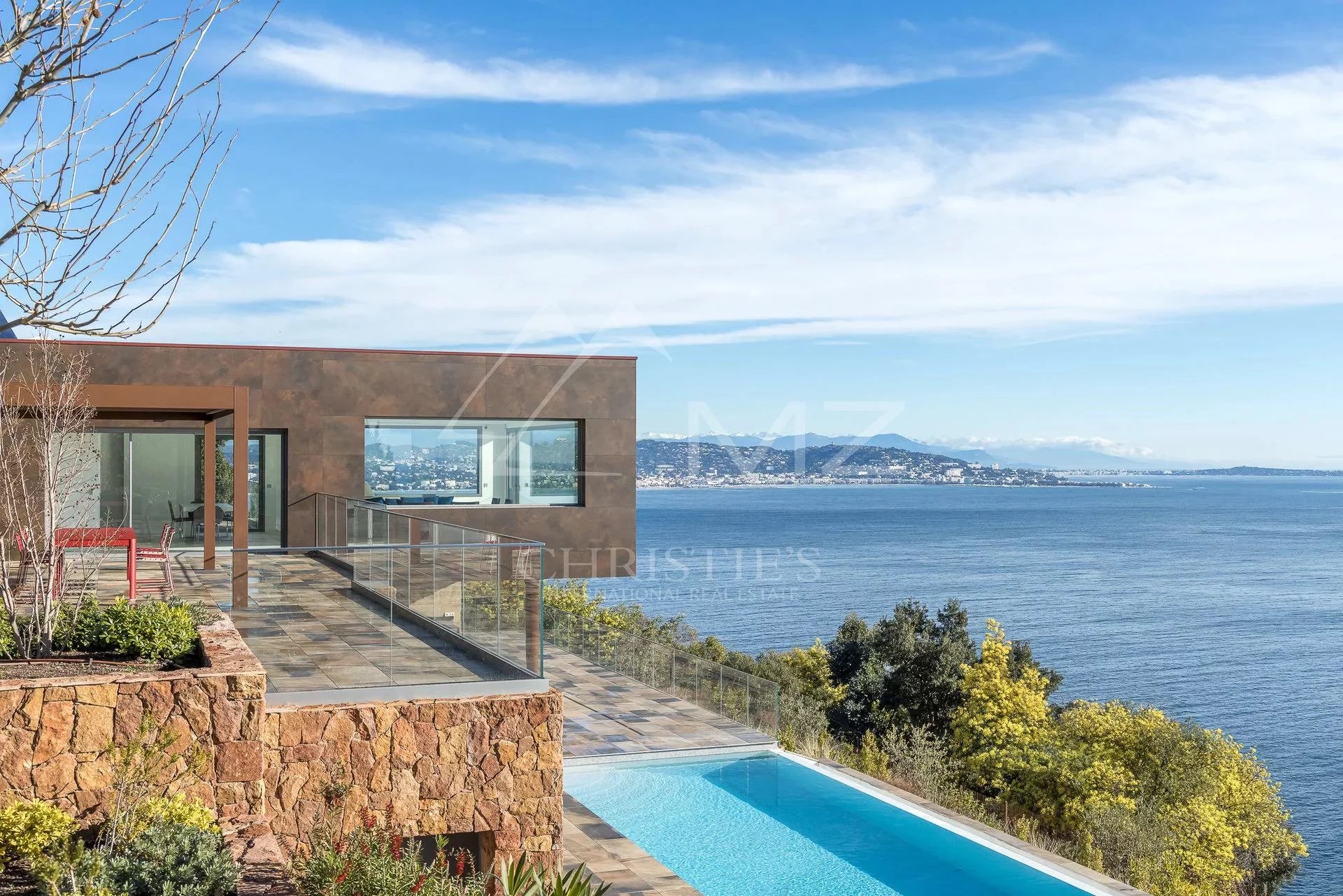 Nahe Cannes - Moderne Villa