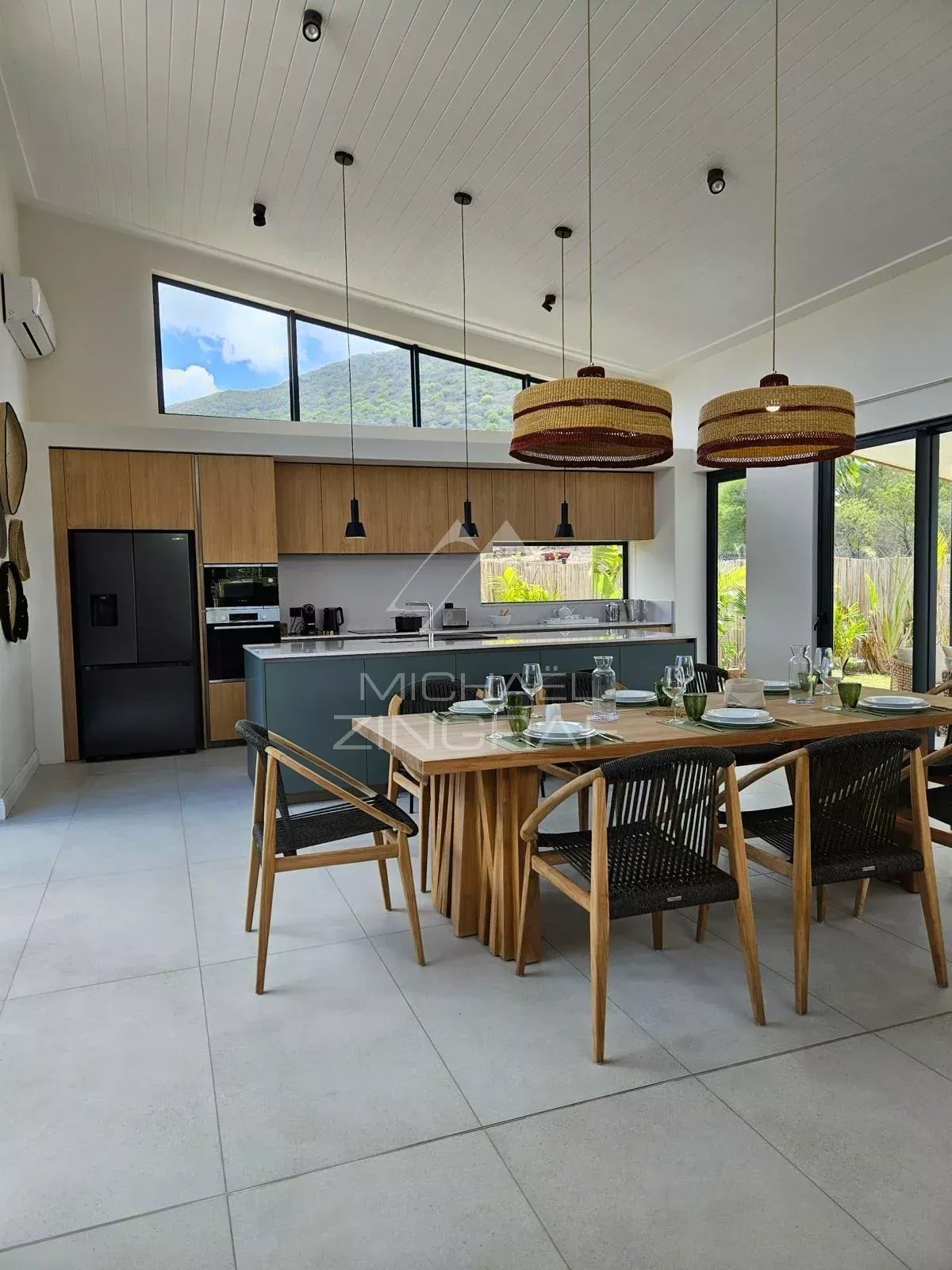 VILLA CONTEMPORAINE EN REVENTE – ÉCO SAVANAH, RIVIERE NOIRE