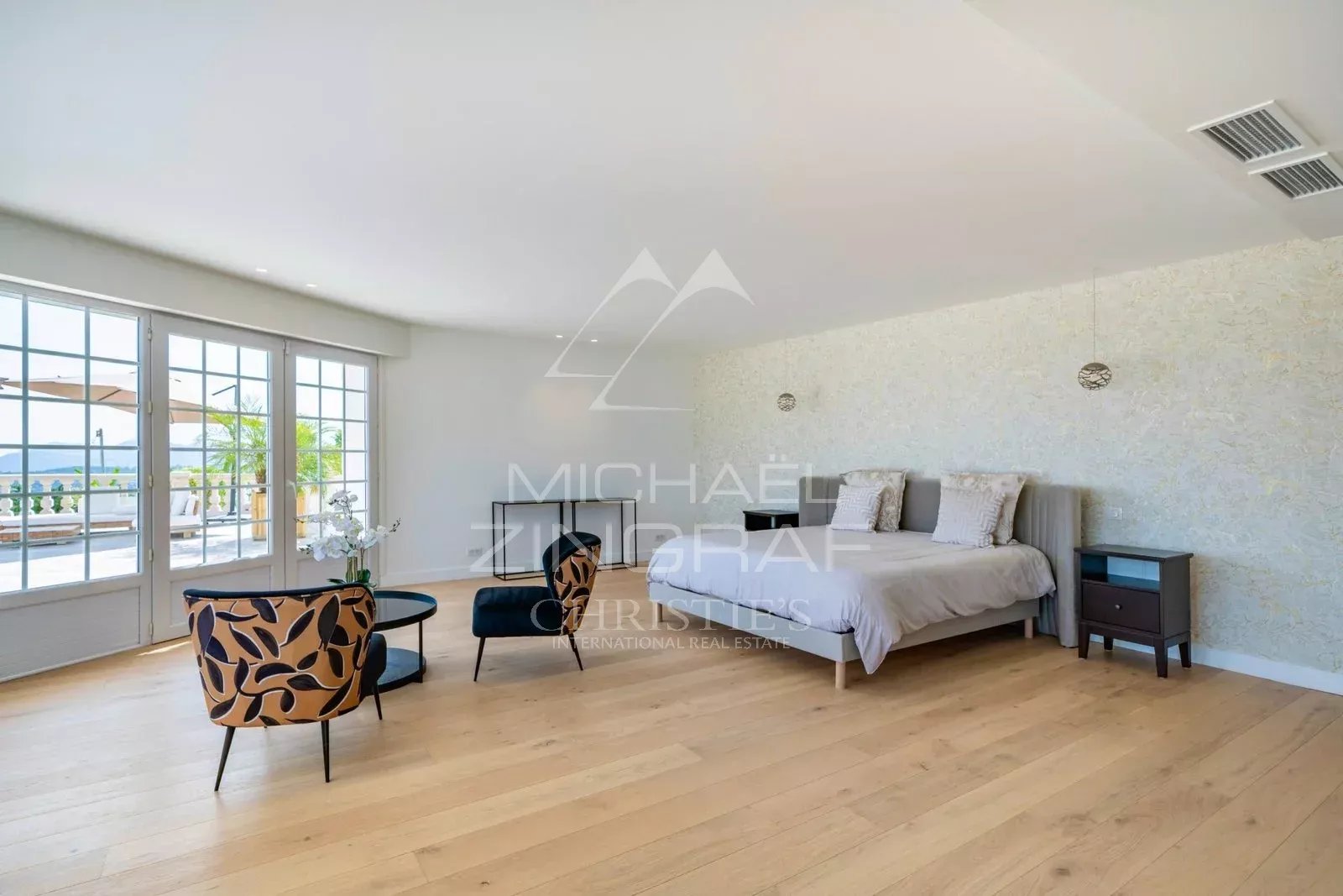Aux portes de Cannes - Villa vue mer panoramique - 11 suites