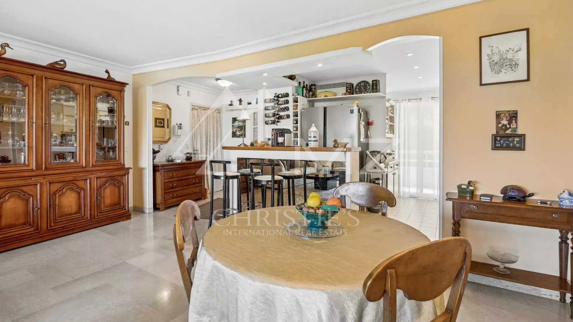 City Center Apartment