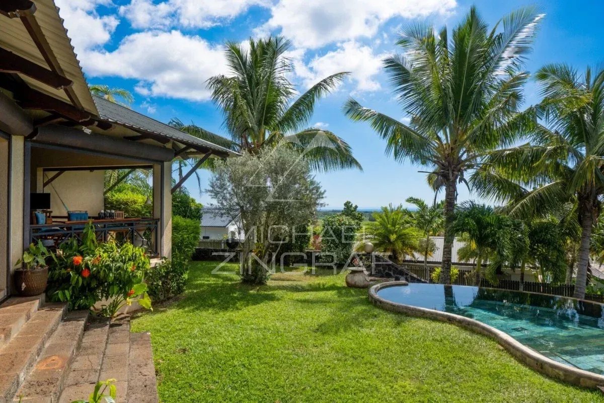 Exceptional Villa with Panoramic Views in a Prestigious Residential Estate