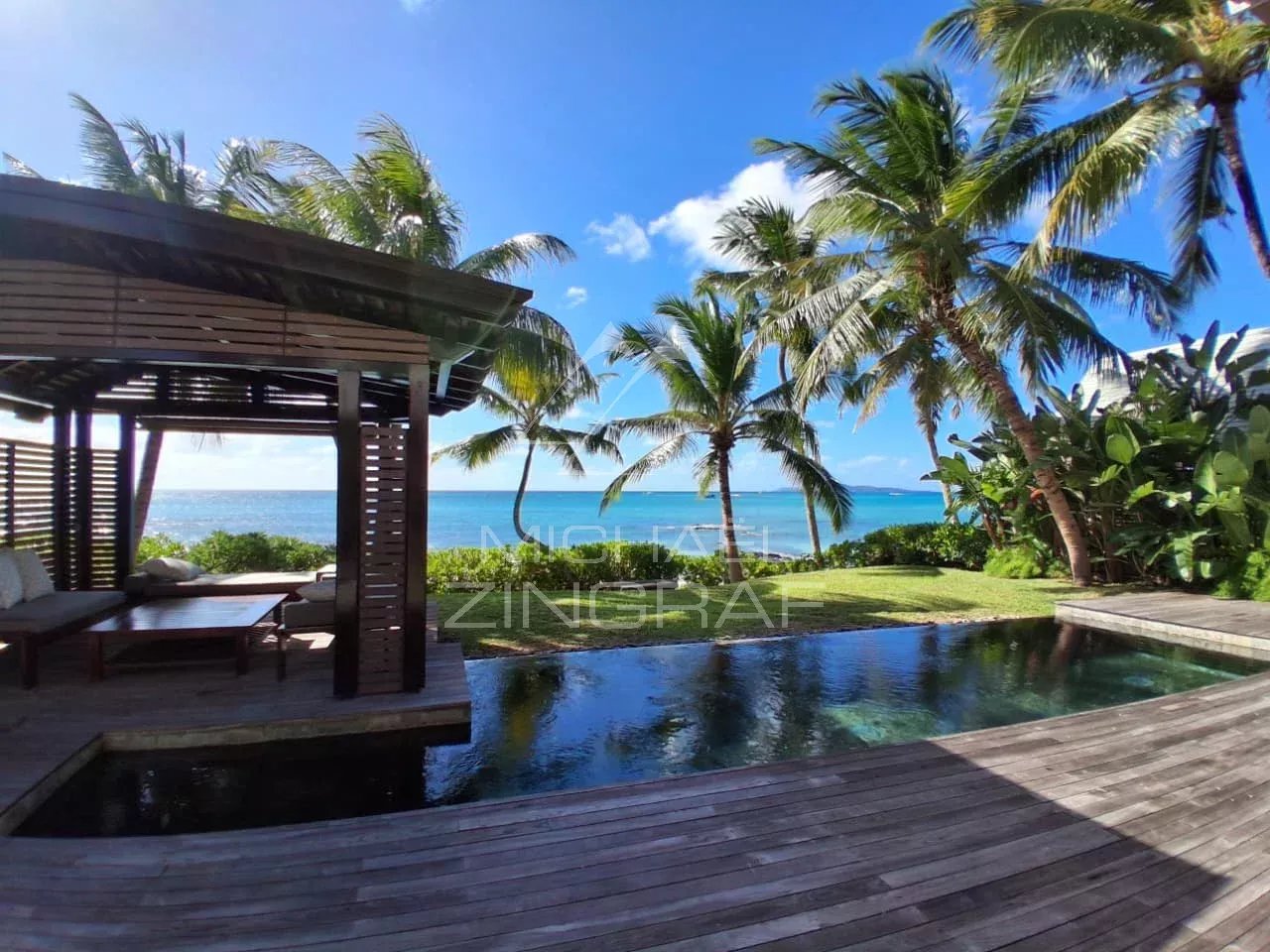 Mauritius - Rare opportunity : Luxury villa by the sea near Grand Bay - Pointe aux Canonniers