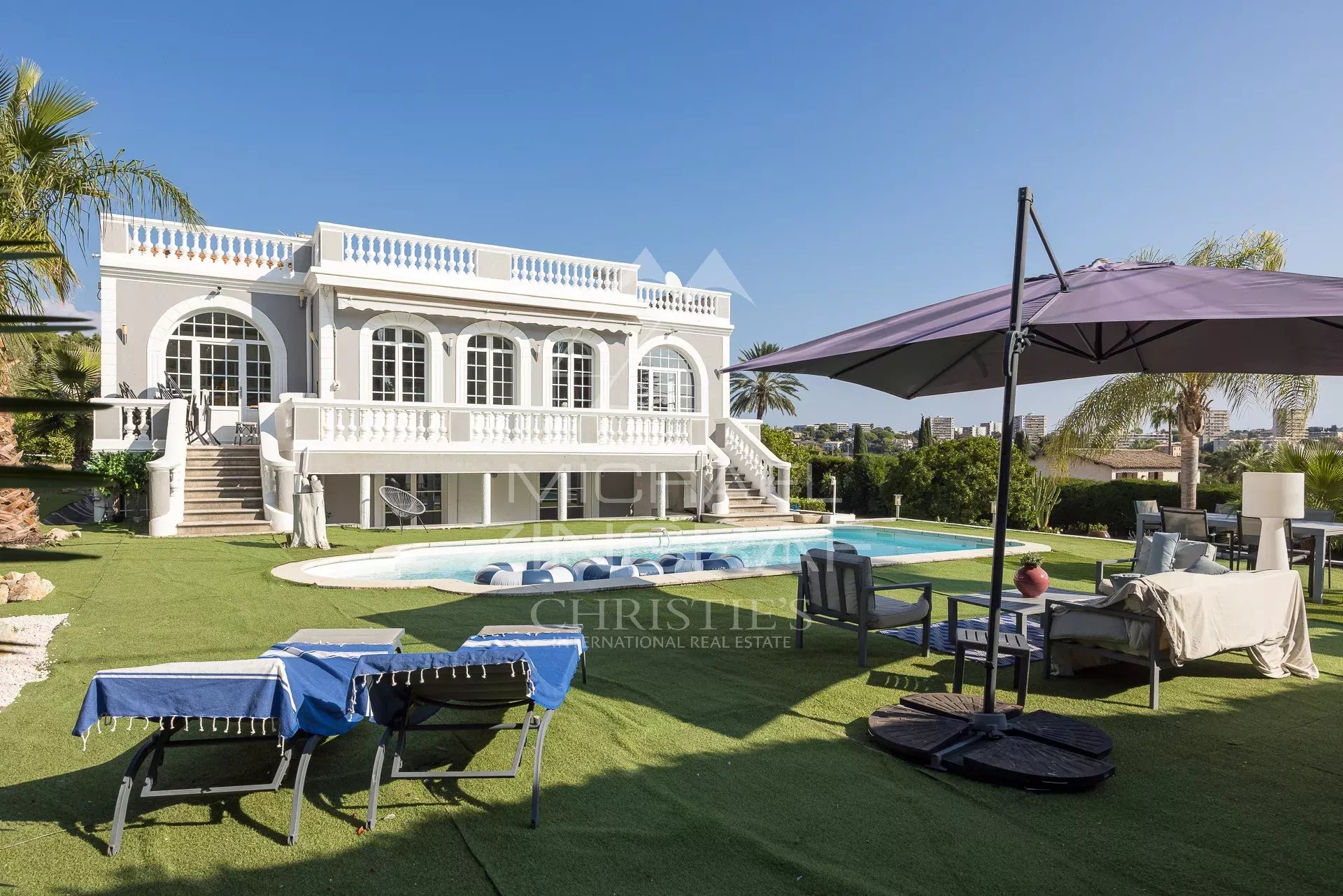 Antibes - Eucalyptus - Villa und Baugrundstück