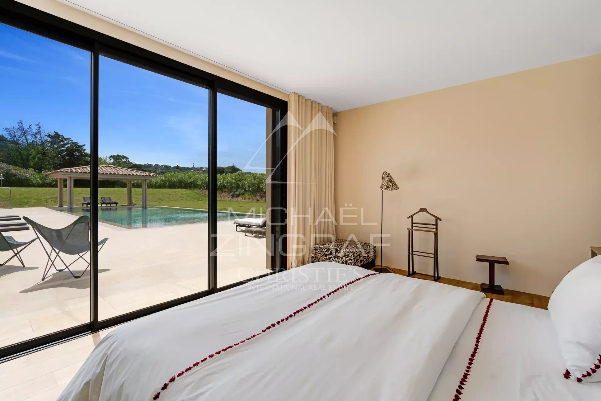 Villa Joya - Saint-Tropez – Villa d’architecte dans un écrin de nature