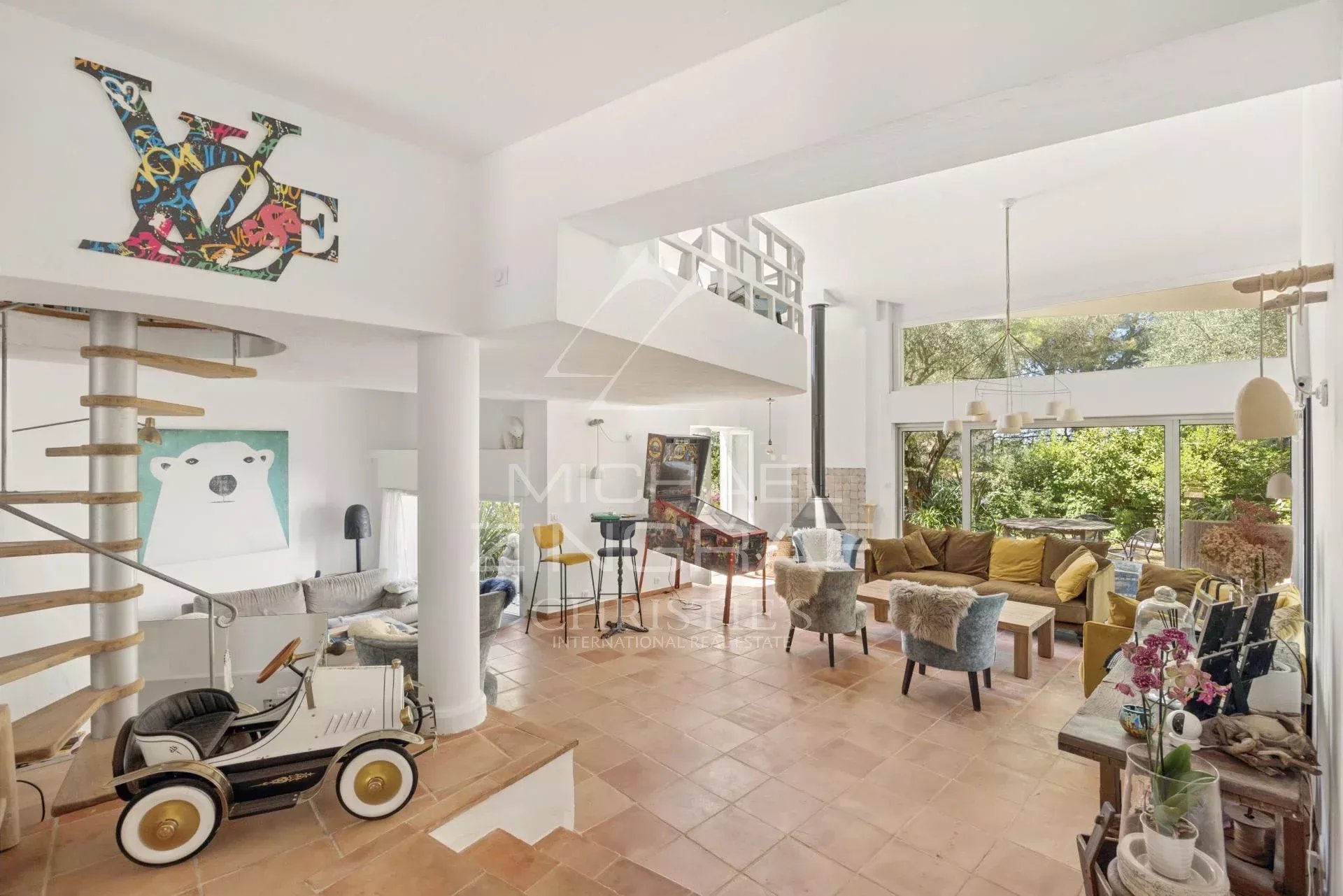 Elegant Provençal Villa Within Walking Distance of Tourrettes-sur-Loup Village