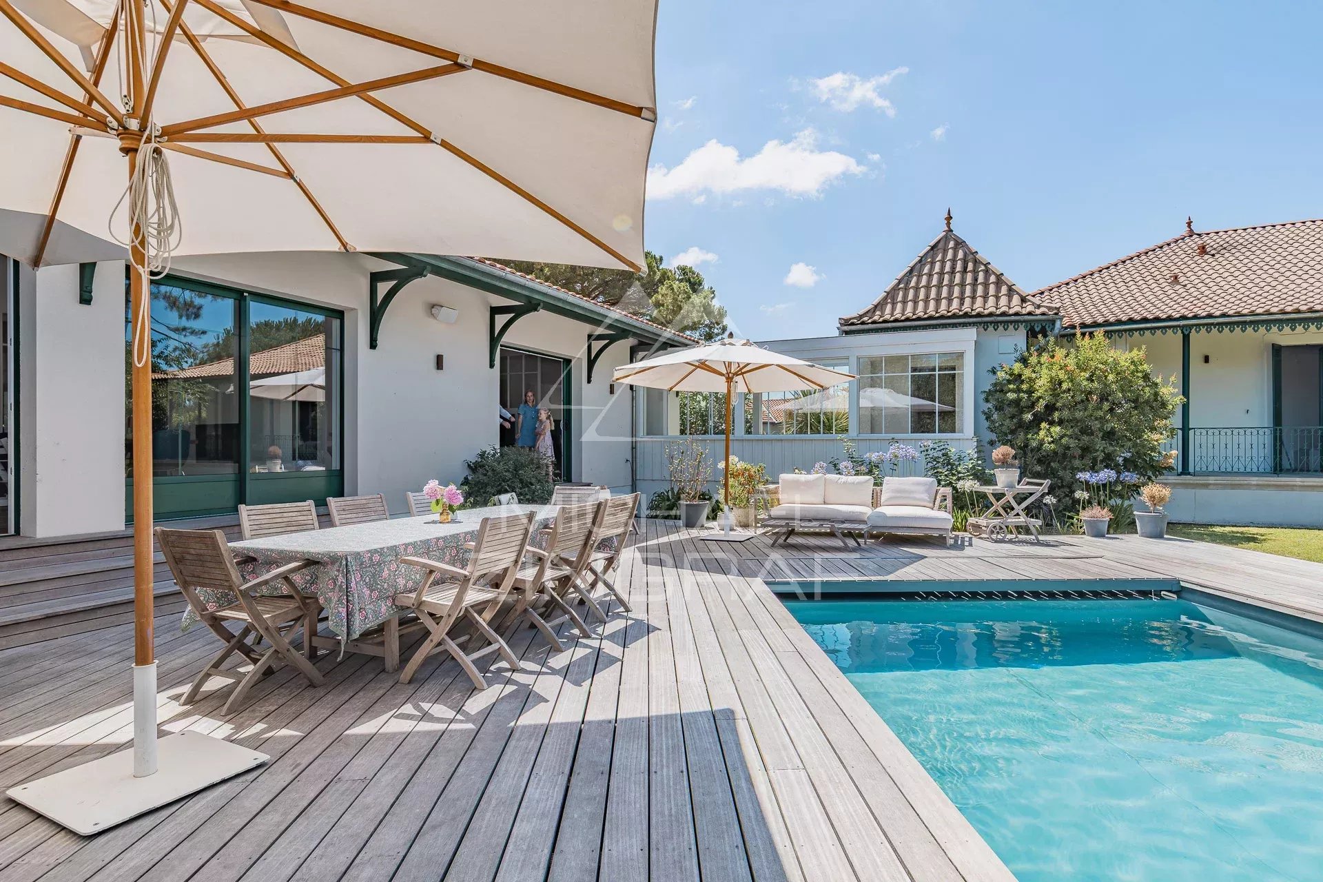 La Hume – An exceptional estate with direct access to the Arcachon Bay