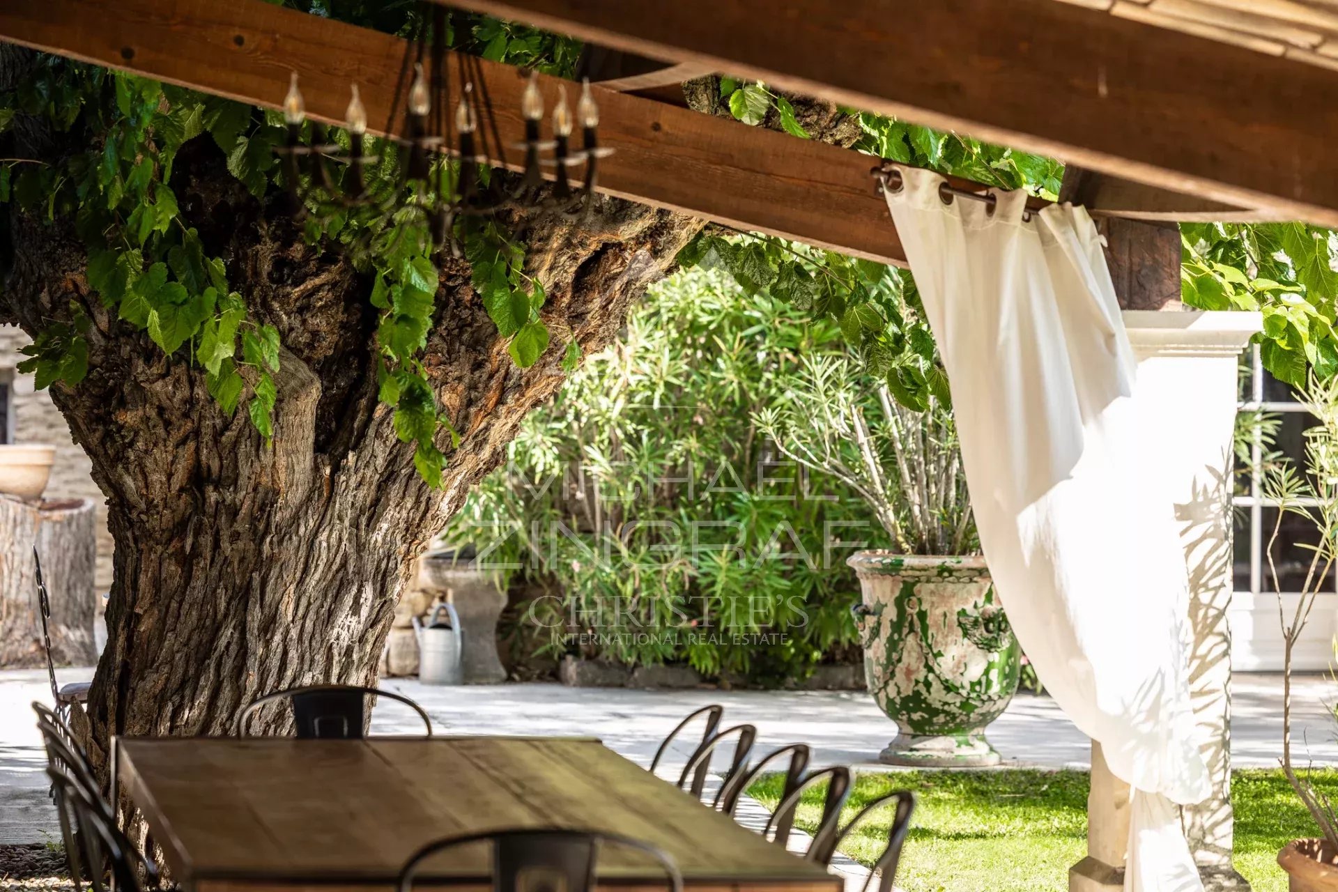 Gordes - Splendide mas authentique