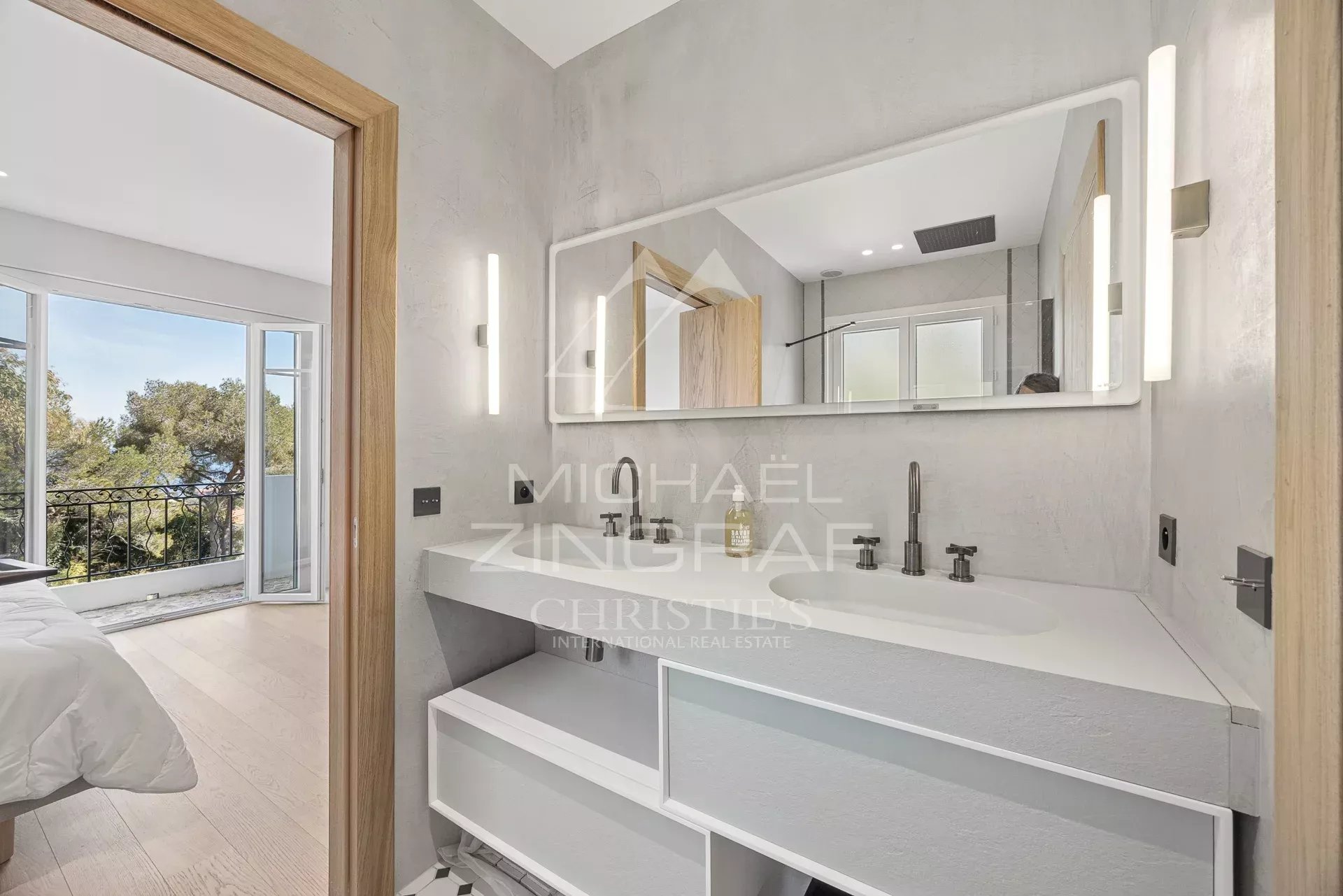 Saint-Jean-Cap-Ferrat - Renoviertes Penthouse mit Meerblick